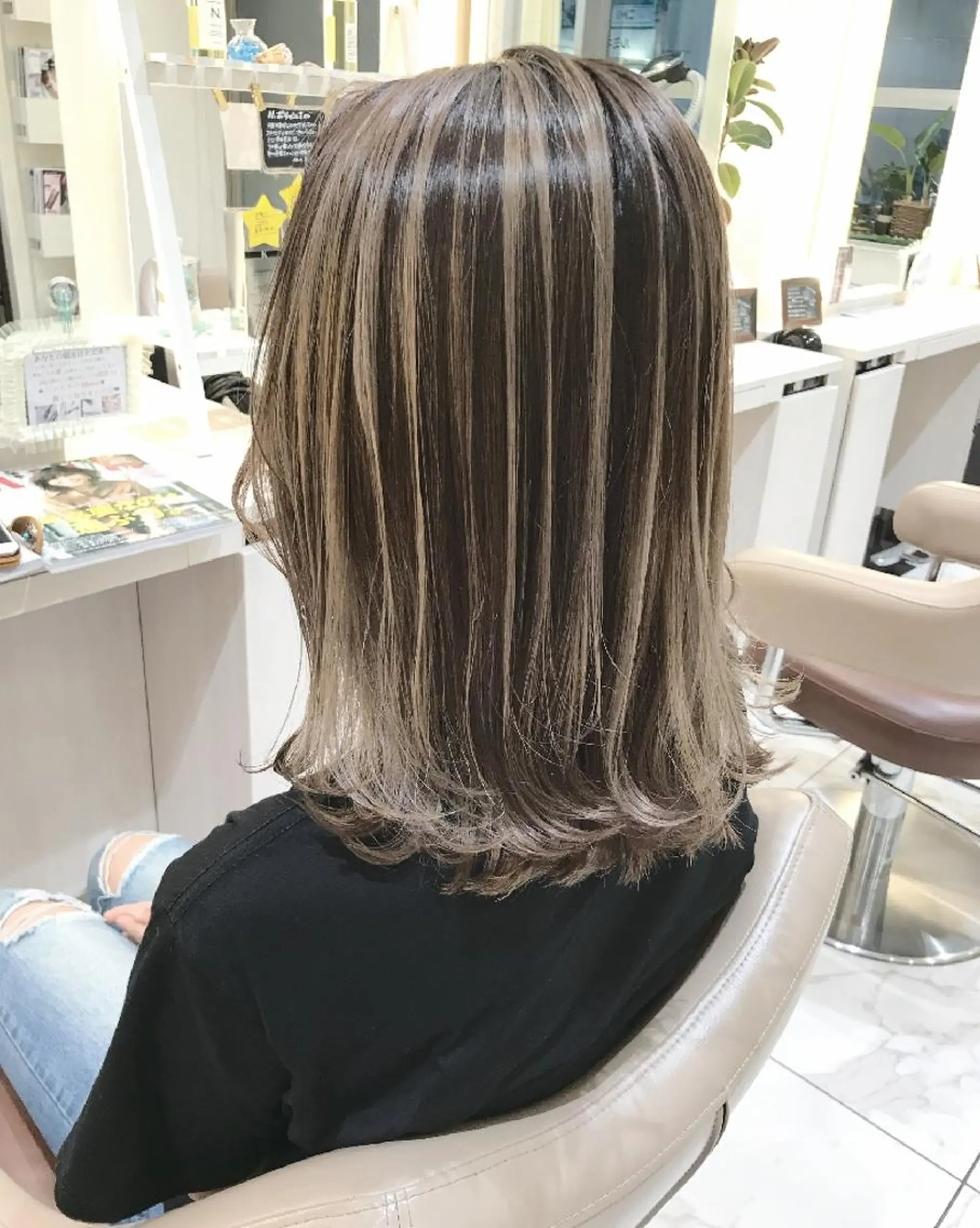 セミロング カラー バレイヤージュ レイヤーカット ＡＳＨ 大宮のヘアスタイル