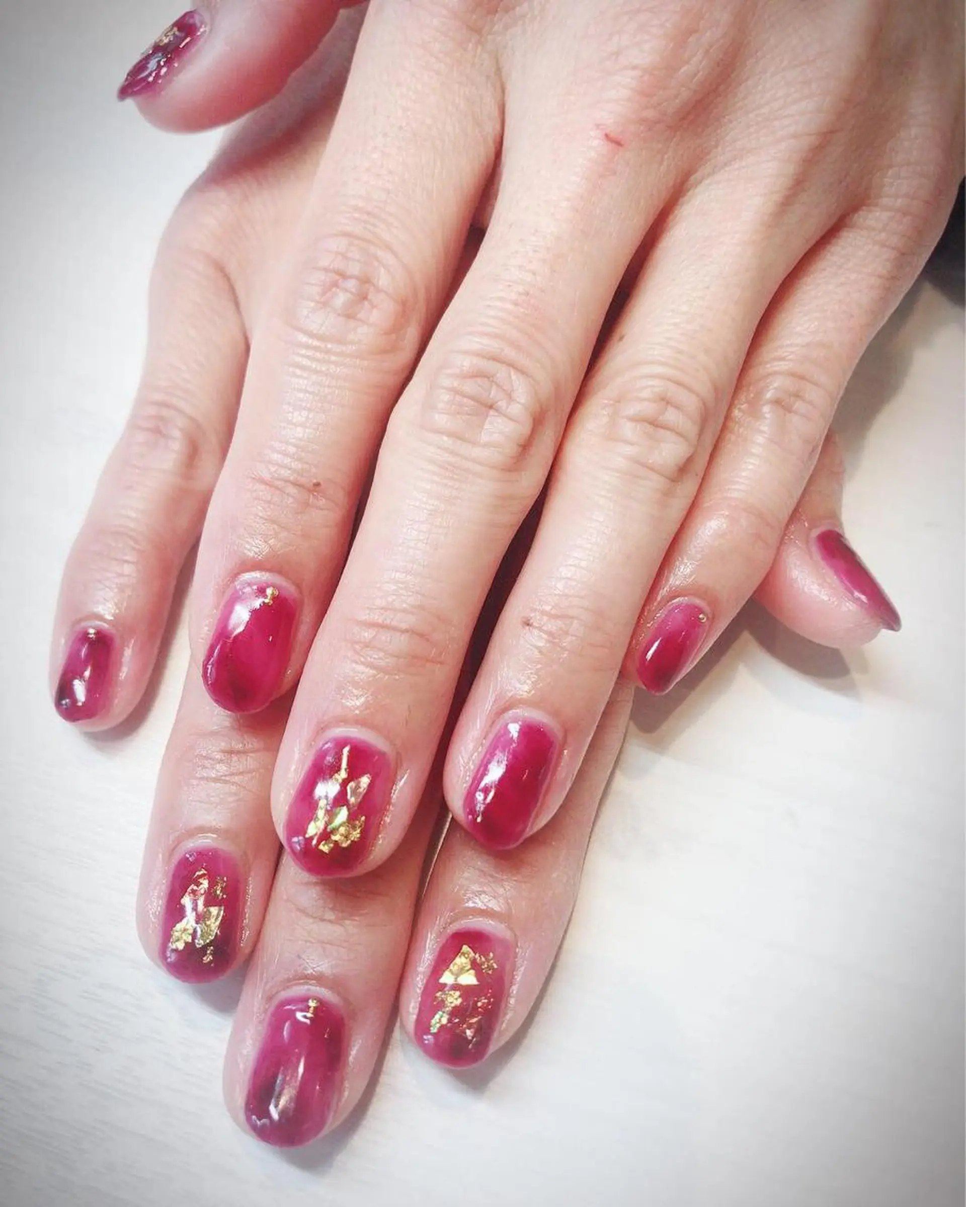 ネイル ボルドー TERAI ERINAの眉毛・アイブロウイメージ