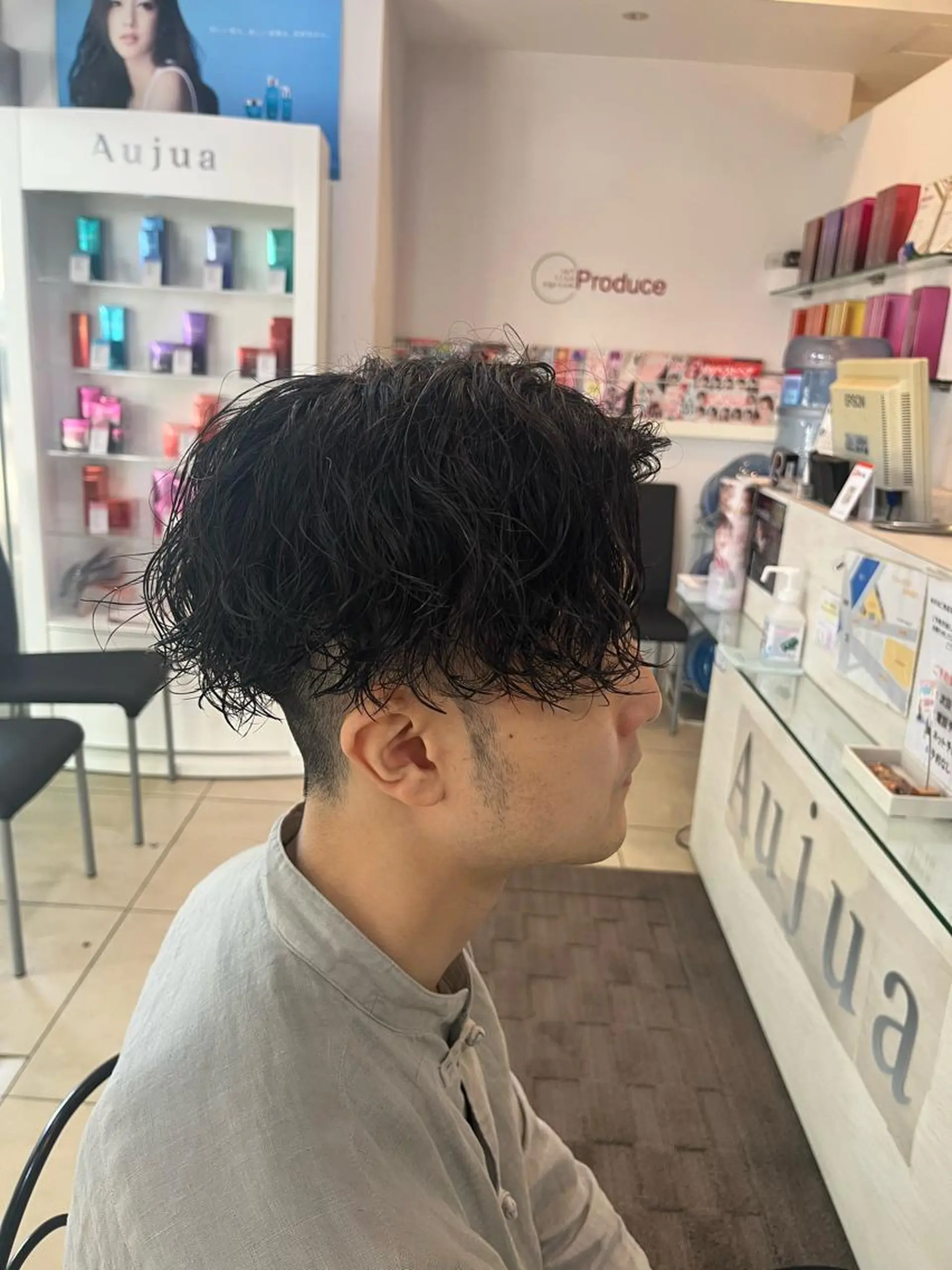 ミディアム パーマ メンズ ミディアムパーマ メンズパーマ ツイストスパイラルパーマ スパイラルパーマ カット パーマ カルマ・ニュアンス パーマ　須田龍世のヘアスタイル