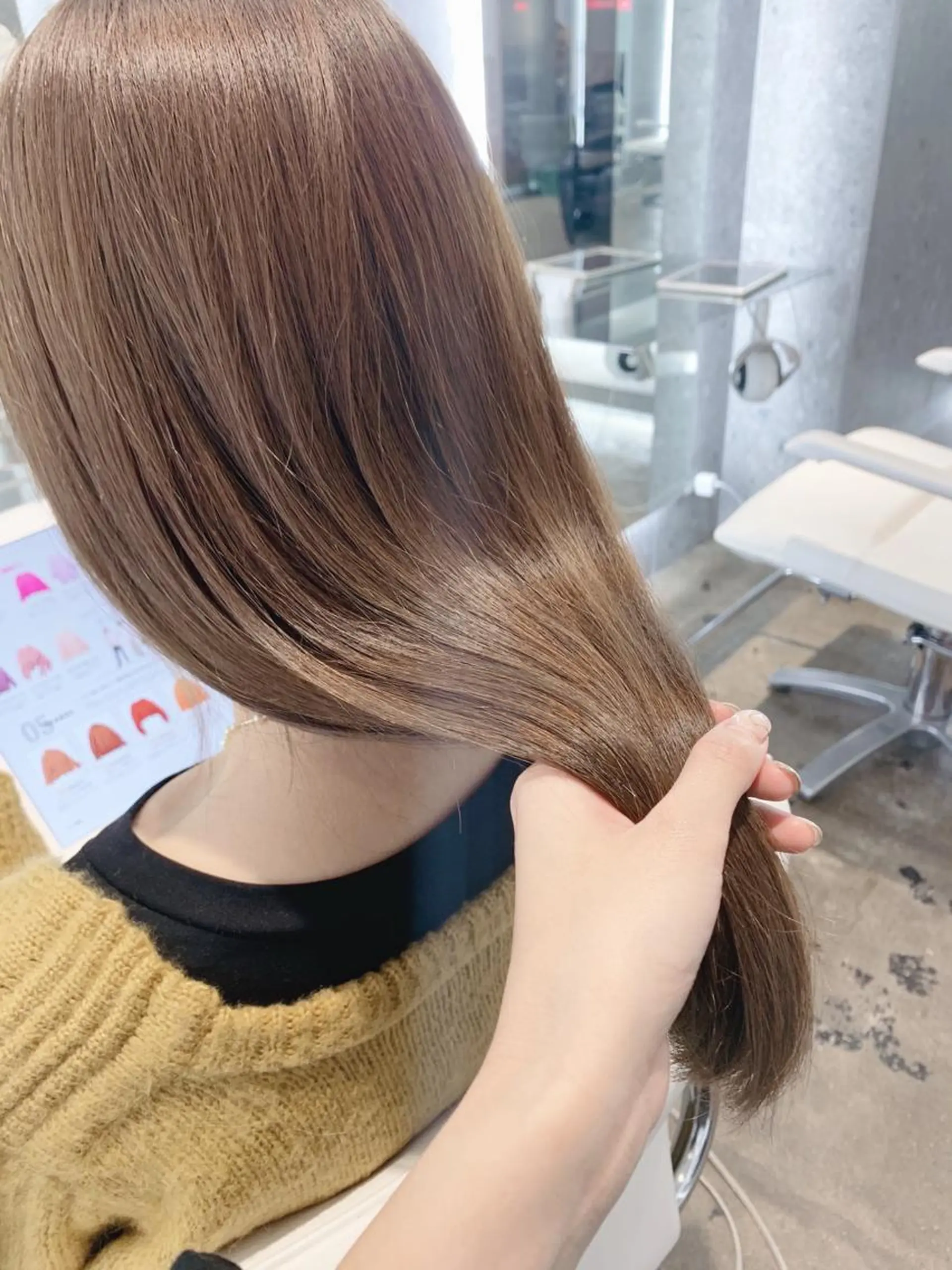 ロング カラー ヘアカラー トリートメント PHIDGE所属・山下 千明のヘアスタイル