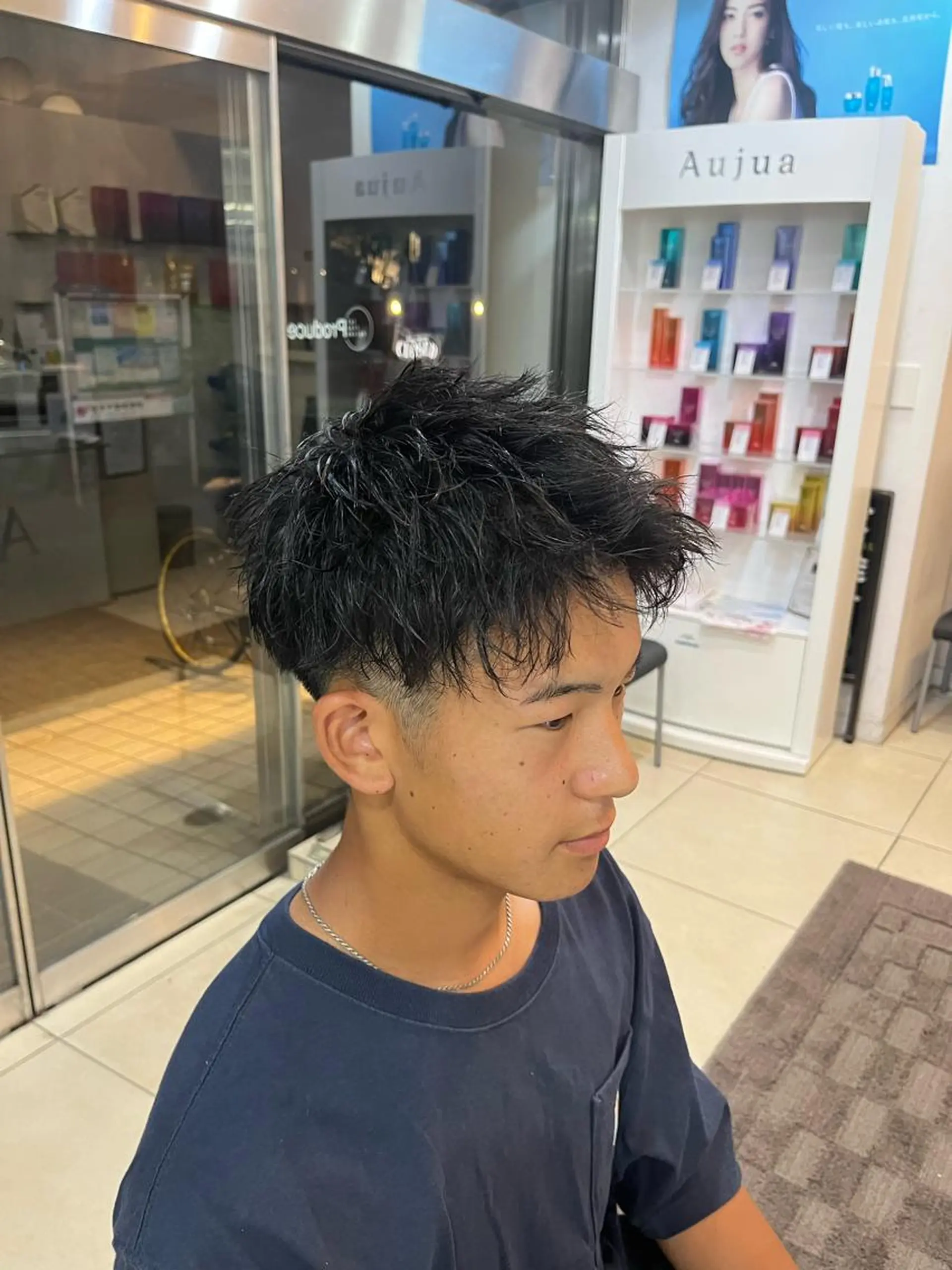 ショート パーマ メンズ メンズパーマ スパイキーショート ツイストスパイラルパーマ ショートヘア スパイラルパーマ カット パーマ カルマ・ニュアンス パーマ　須田龍世のヘアスタイル