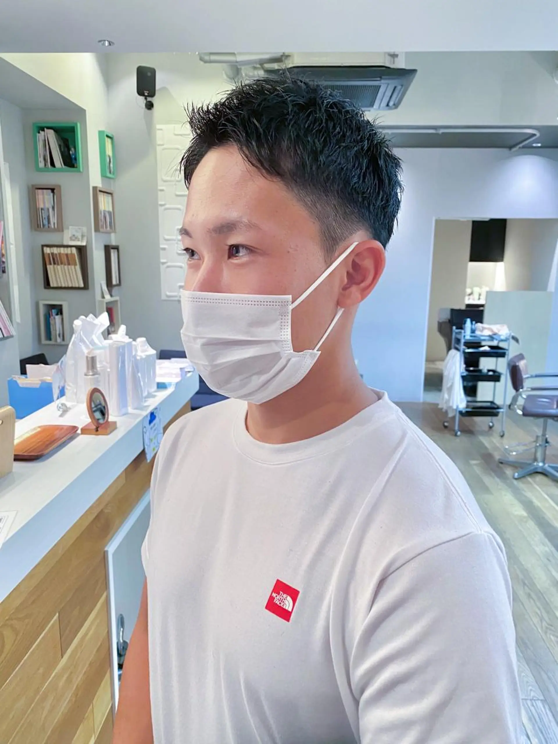 メンズ メンズベリーショート メンズパーマ/ ハイトーン/古川晴輝のヘアスタイル