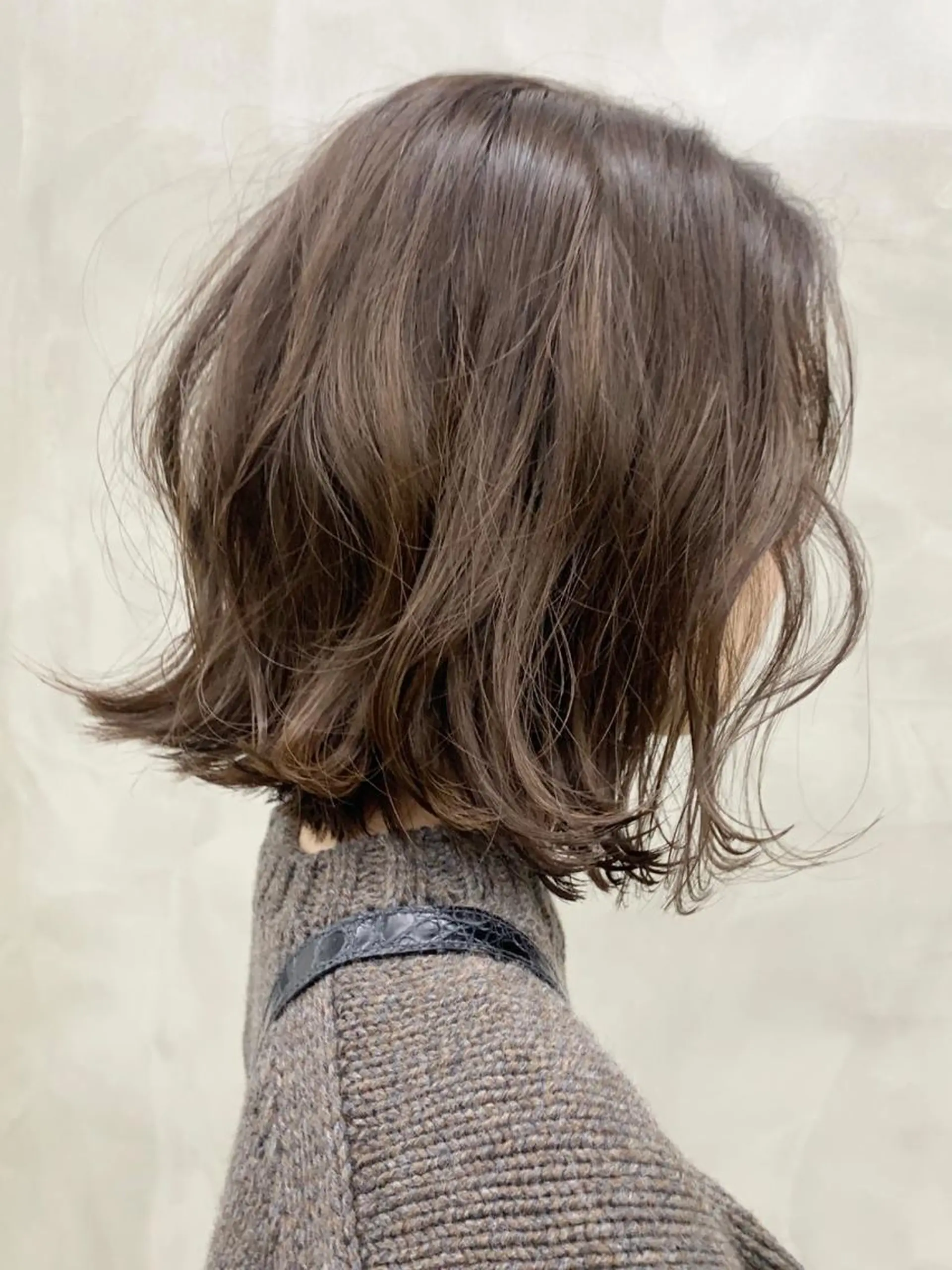 カラー 切りっぱなしボブ 透明感カラー グレージュ イルミナカラー ボブ SEED&beauty byFLAT所属・ヘッドスパ (女性限定)🍋モエのヘアスタイル