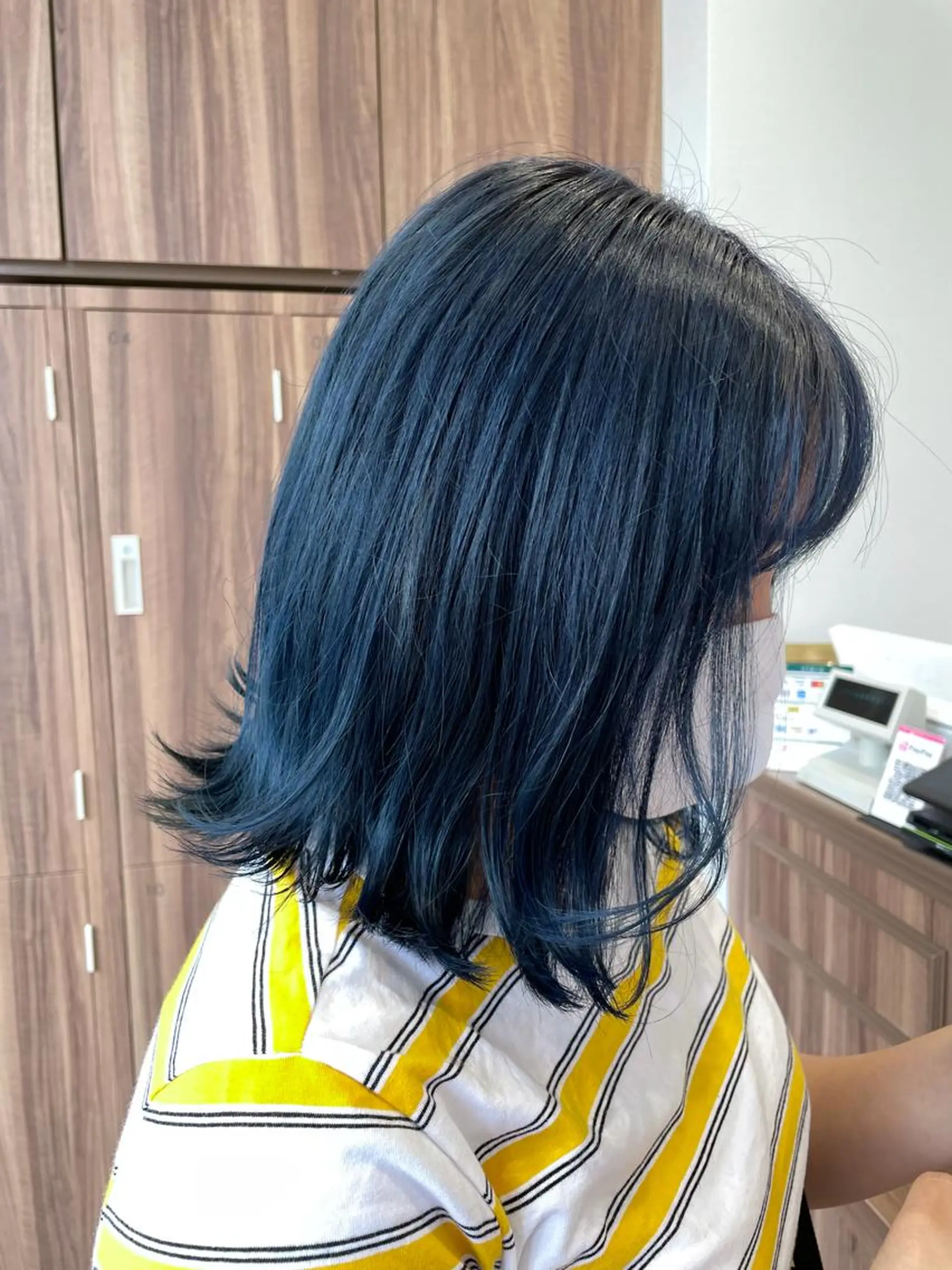 ミディアム カラー ブルーカラー ネイビーカラー ナカタケ ユウのヘアスタイル