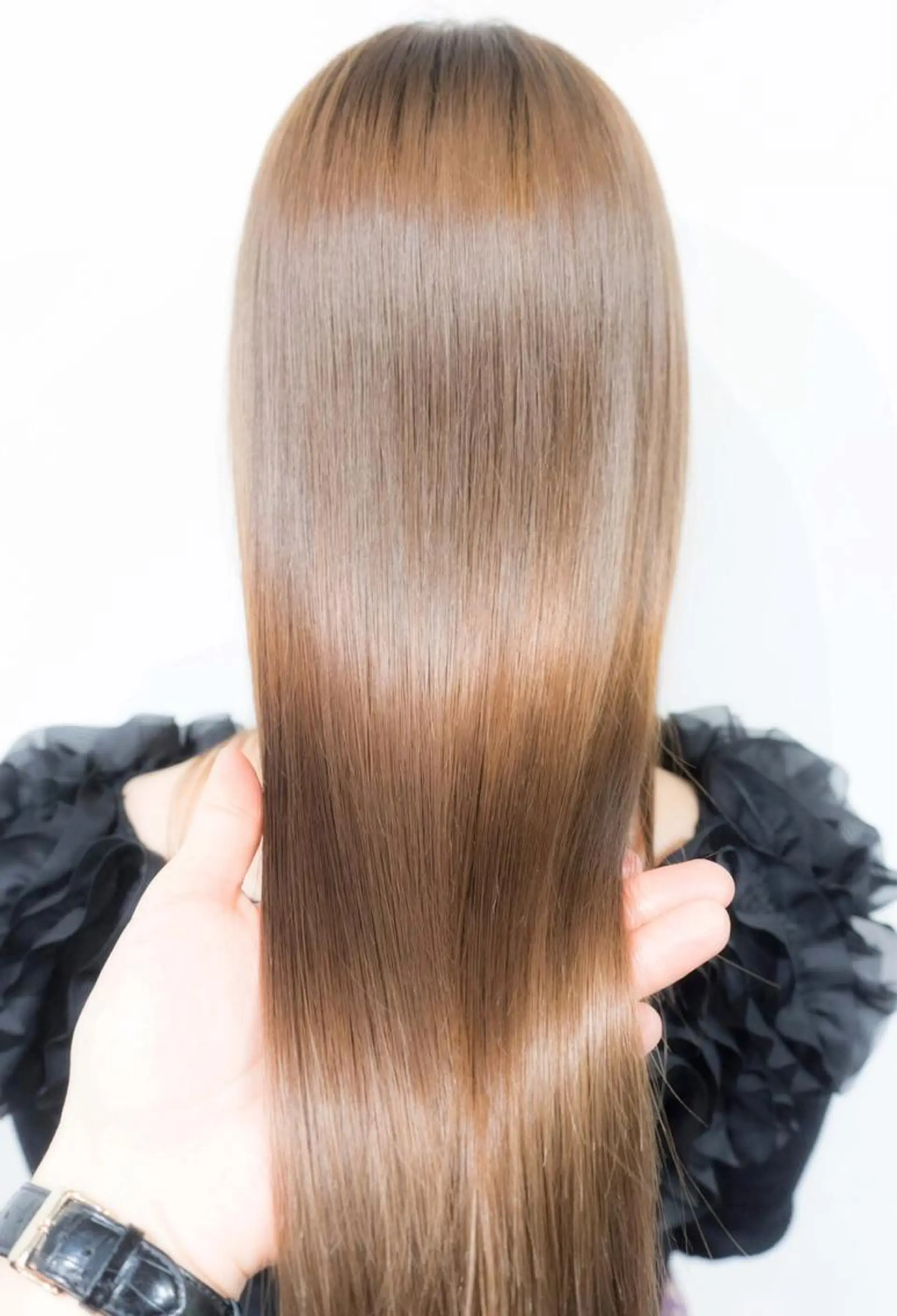 ロング カラー ヘアカラー 透明感カラー🌿 CARICIA三浦のヘアスタイル