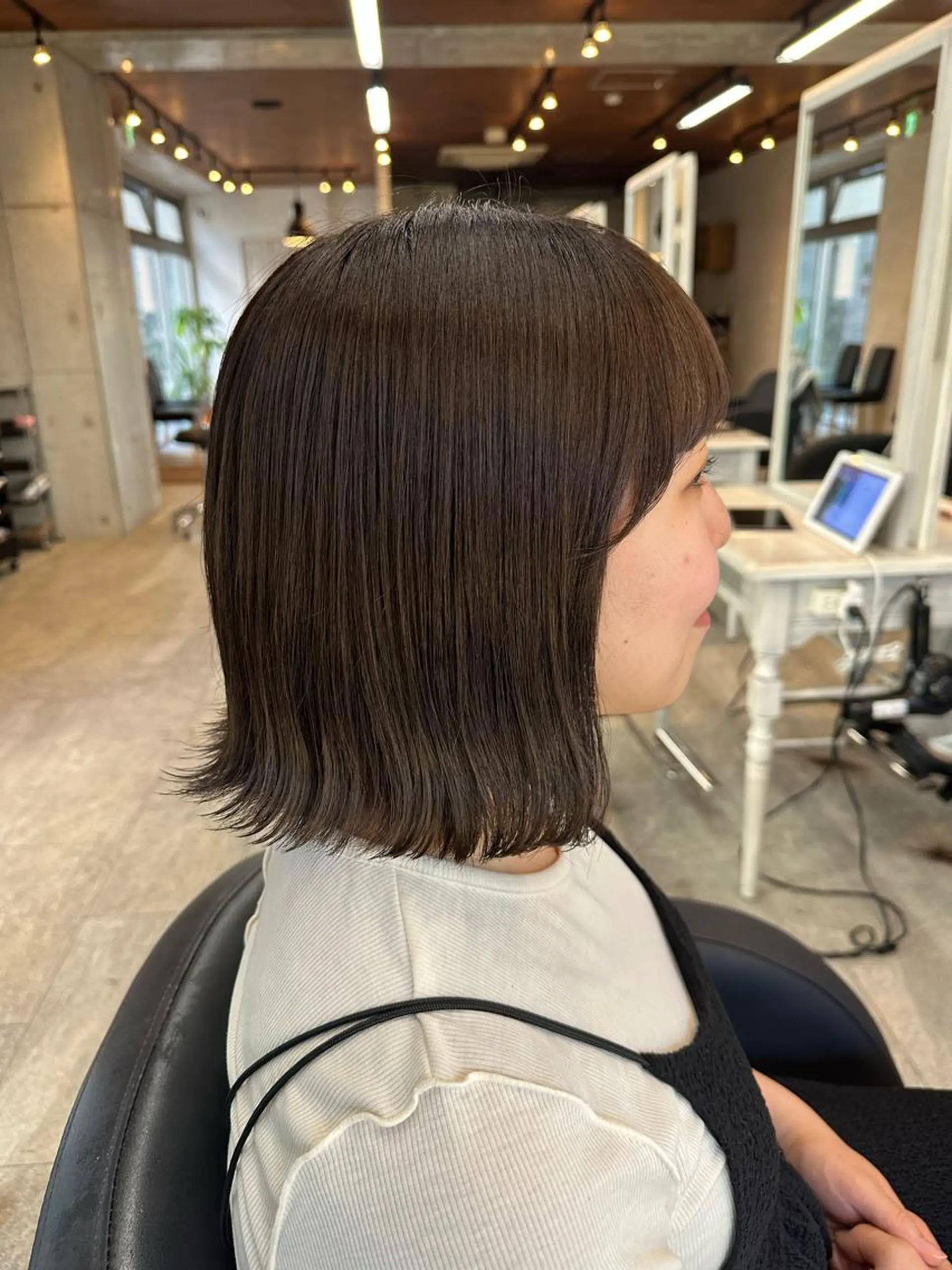 ミディアム カラー カット ヘアカラー トリートメント 女性に人気♪ はやしほのかのヘアスタイル