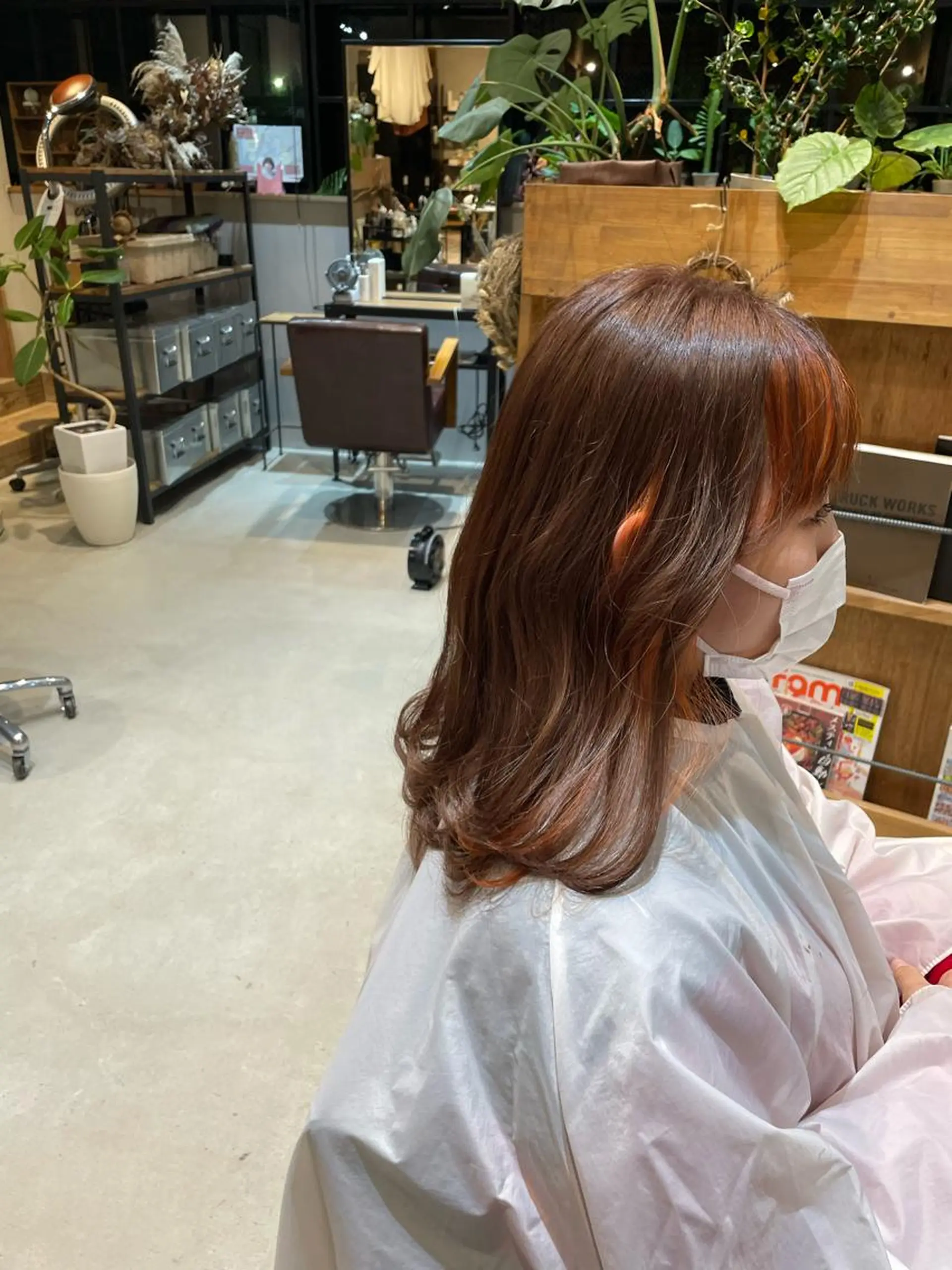 ロング ヘアカラー Loma ミレイのヘアスタイル