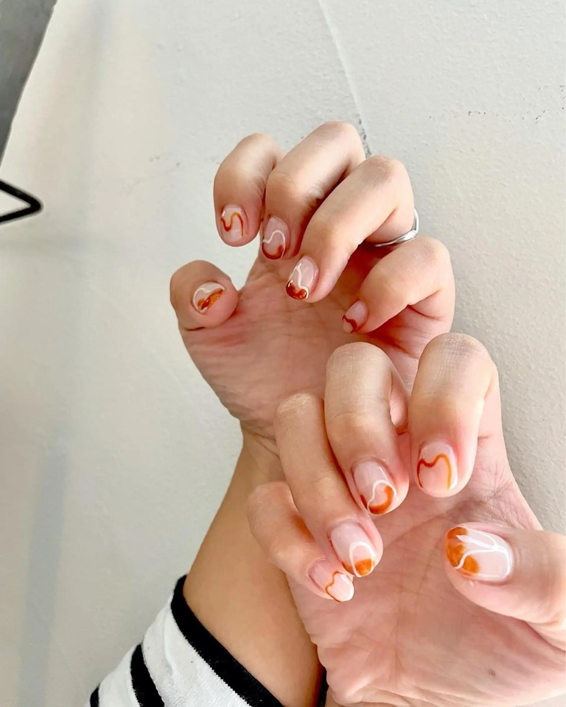 ネイル フットネイル フレンチネイル ジェルネイル 韓国ネイル ニュアンスネイル 甲斐市自宅サロン 🧸prunelleのネイルデザイン