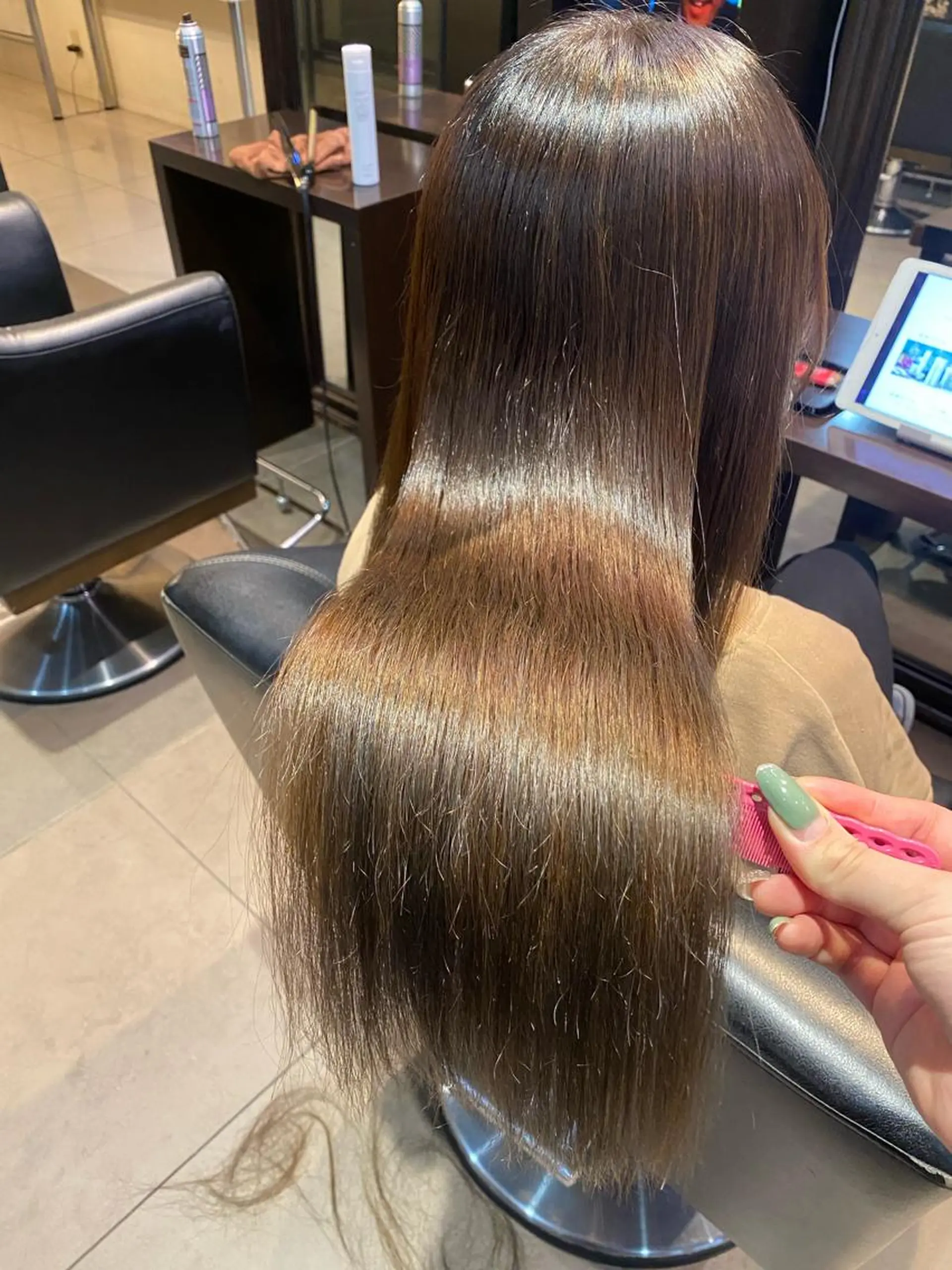 ロング 酸性ストレート カット 縮毛矯正 トリートメント 山川 玲奈のヘアスタイル
