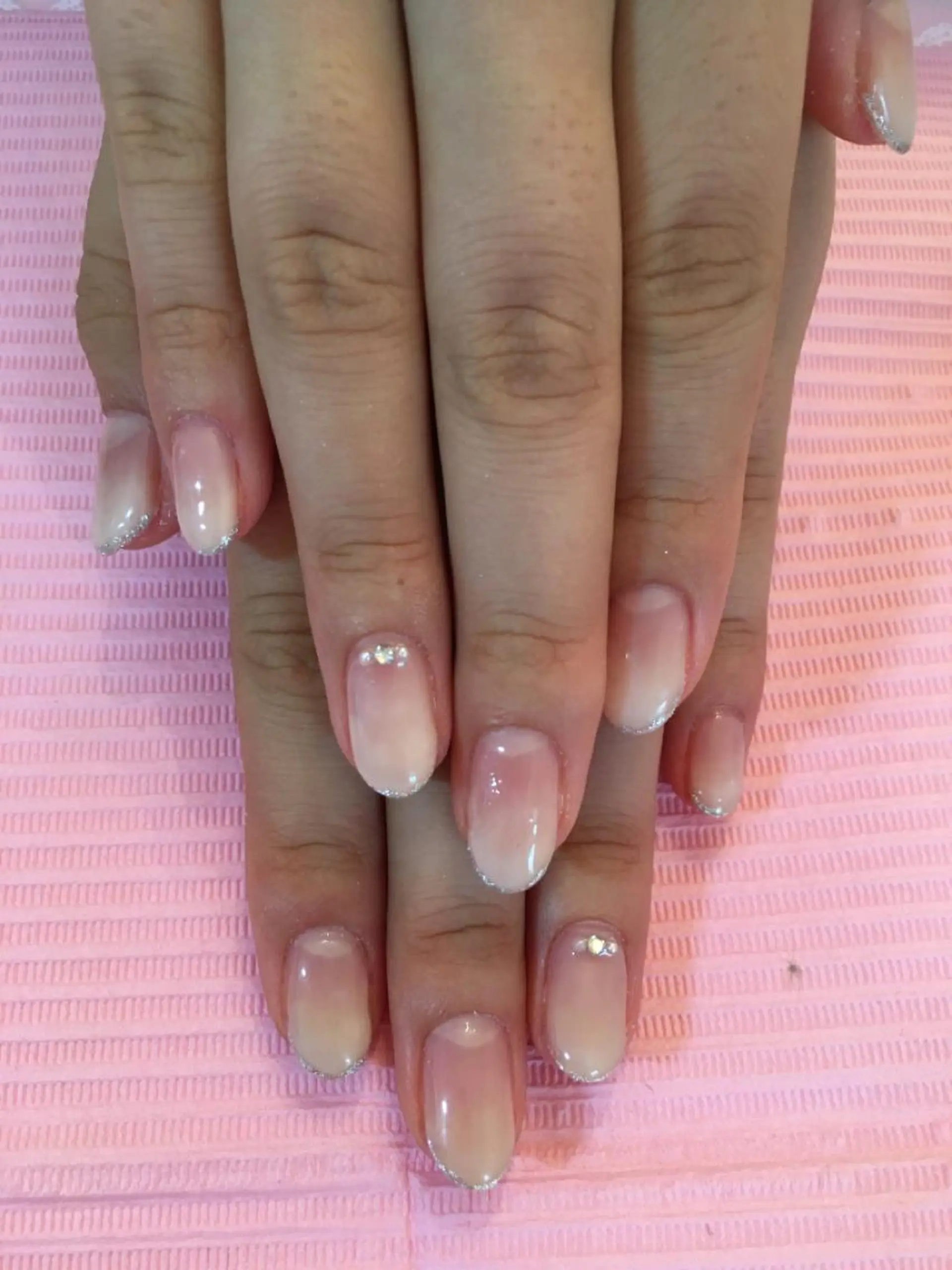 ネイル ラメ(グリッター) オフィスネイル シンプルネイル ネイルサロン ショコラのネイルデザイン