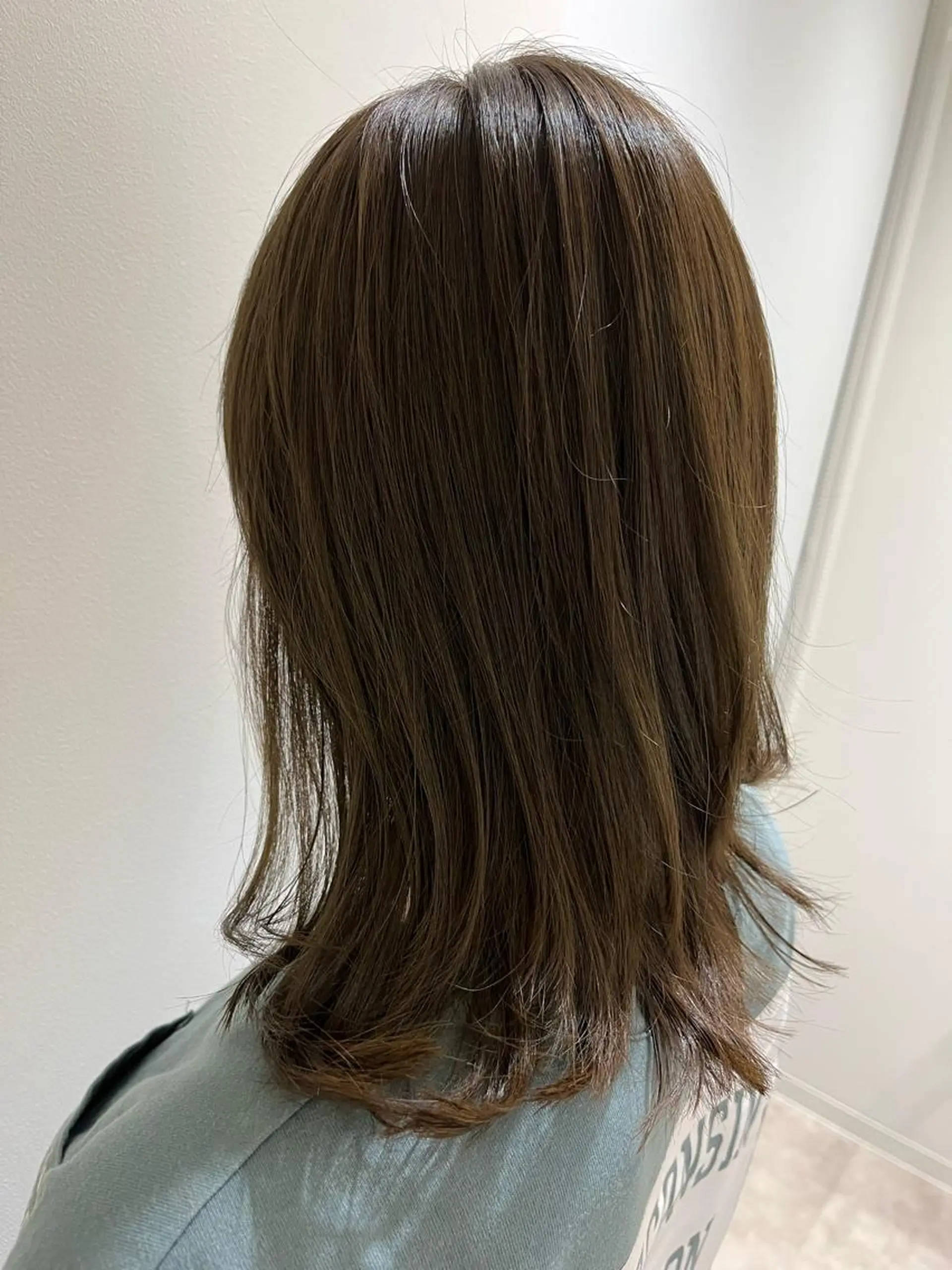 ミディアム カラー ミディアムパーマ ベージュカラー 黒髪 ブリーチ ブルーカラー カット ヘアカラー ヘアセット BACANCES〜バカンス〜所属・👑👑👑👑工藤 敬👑👑👑👑のヘアスタイル