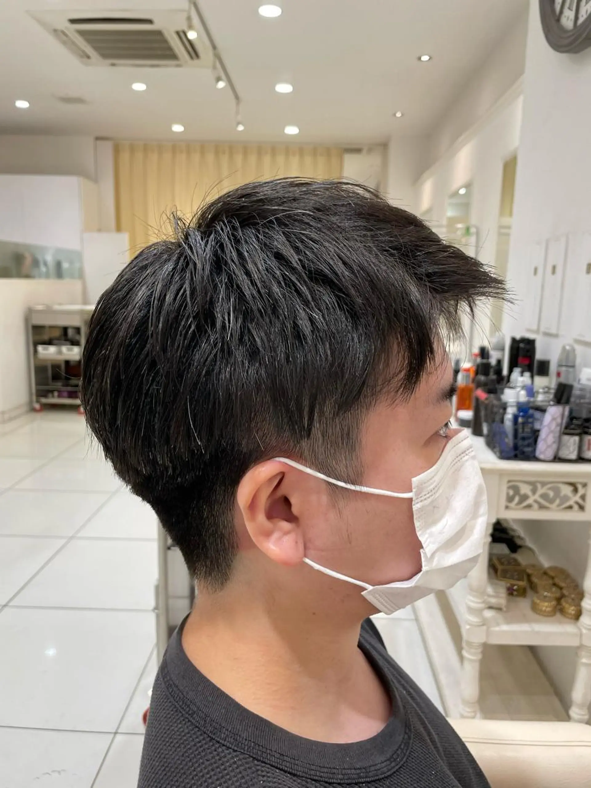 ショート メンズ JERICHO HAIR所属・河野 由佳の眉毛・アイブロウイメージ