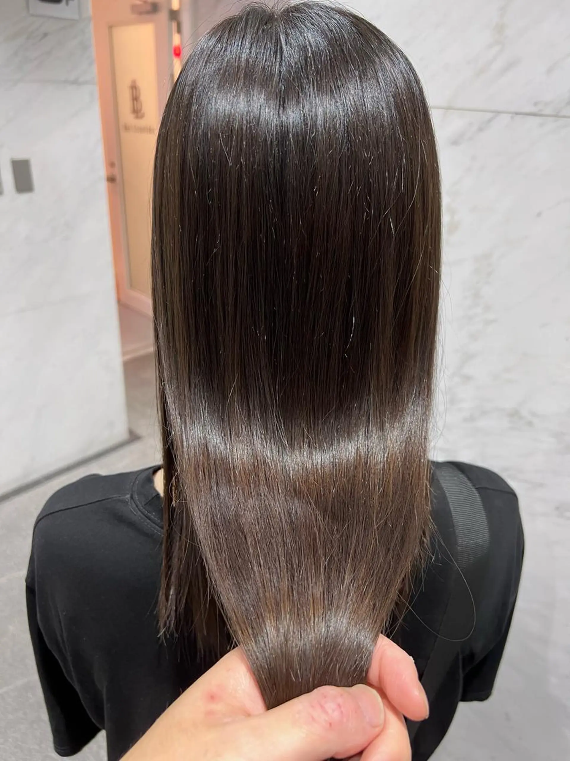 セミロング カラー 縮毛矯正 カット ヘアカラー 縮毛矯正 トリートメント Bei Licoldo.Atole  ベイリコルド アトリ所属・ブリーチ、縮毛 髪質改善　宮城一真のヘアスタイル
