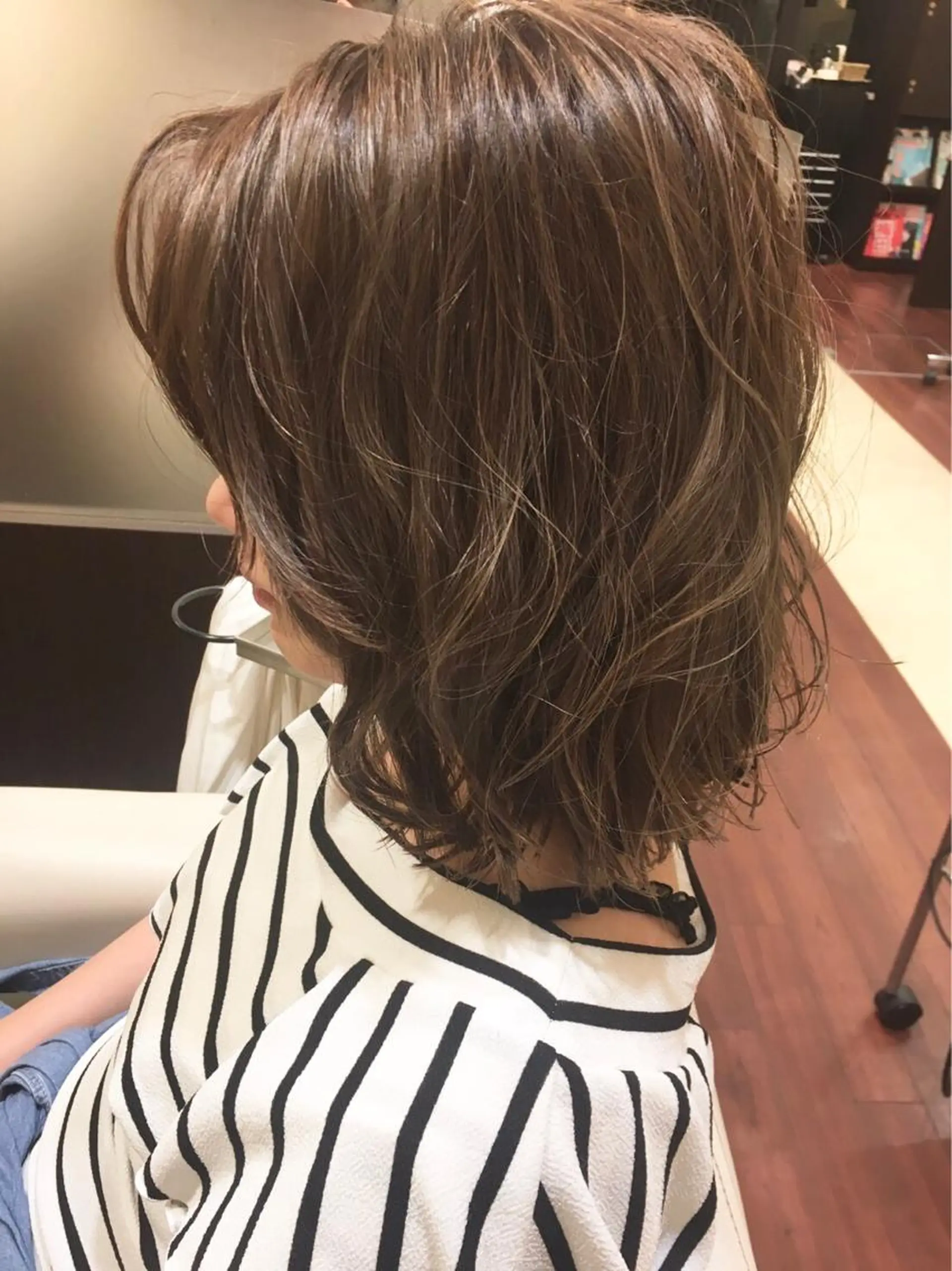 ミディアム カラー BIANCO北堀江 AKANEのヘアスタイル