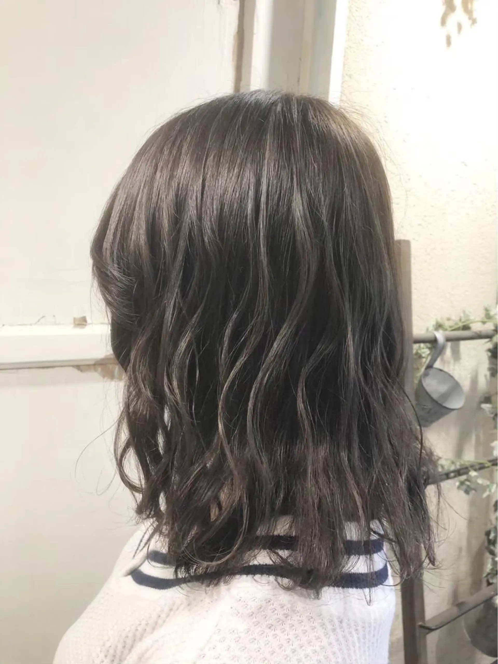 ミディアム カラー アディクシーカラー エドルカラー ハイライトカラー イルミナカラー ハイライト ヘアカラー 髪質改善ヘアケア 艶髪特化/上田のヘアスタイル