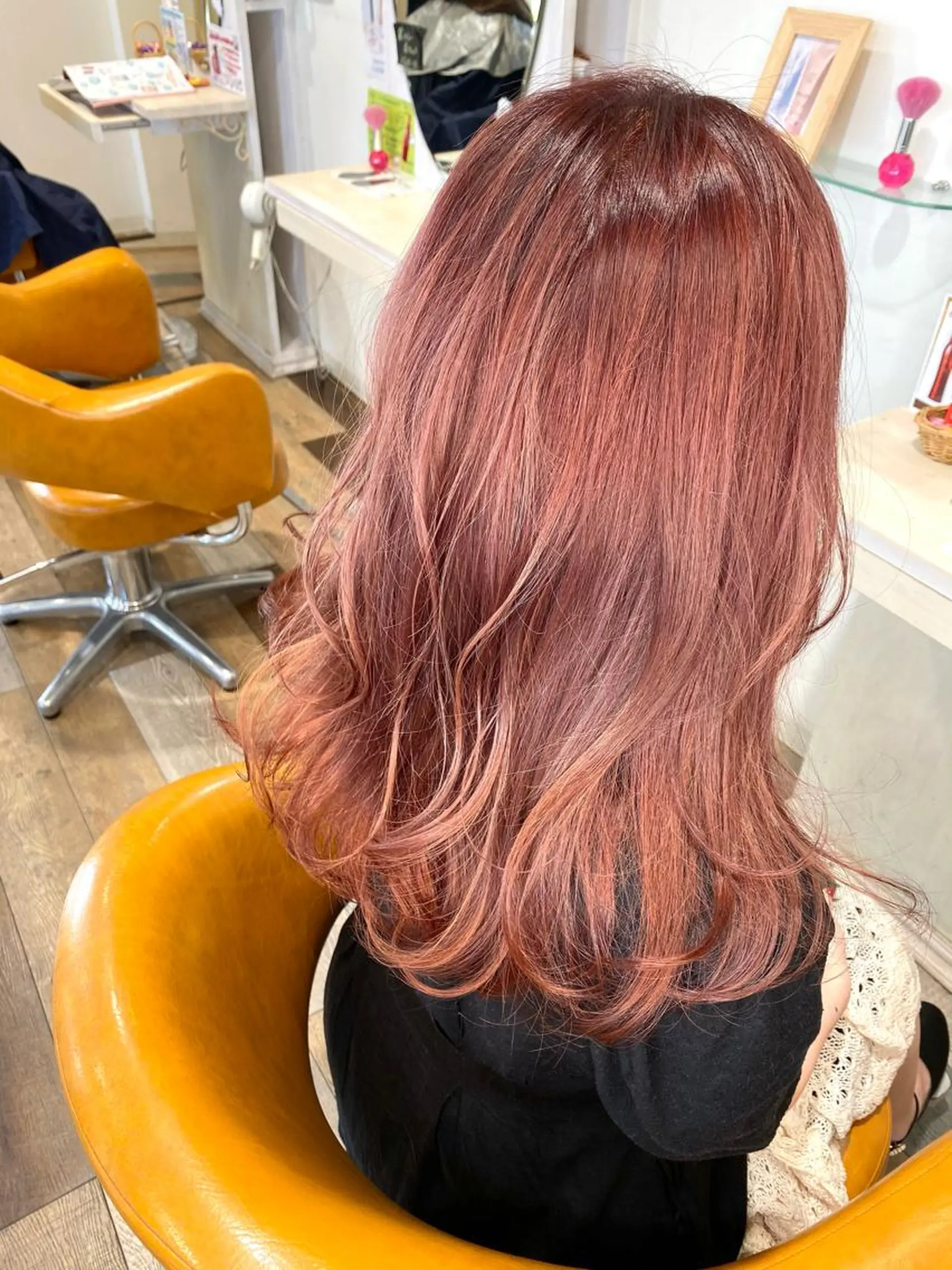 ロング カラー アディクシーカラー バレイヤージュ ブリーチ ケアブリーチ デザインカラー unpeu hair  二条所属・先着1名様限定 カット無料のヘアスタイル