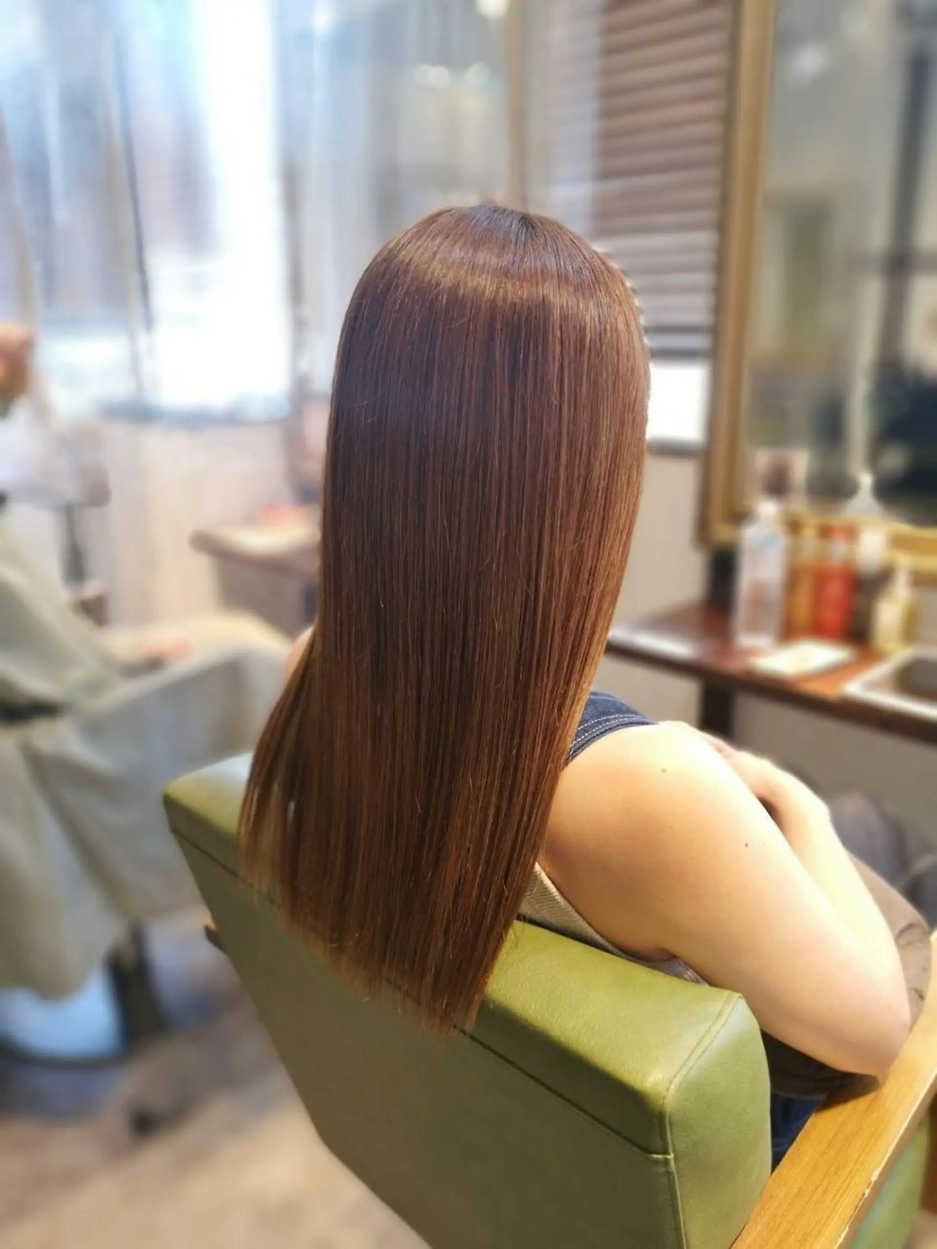 セミロング カラー パーマ ヘアアレンジ アディクシーカラー アッシュ バレイヤージュ ベージュカラー ブリーチ newi grande 横浜店のヘアスタイル
