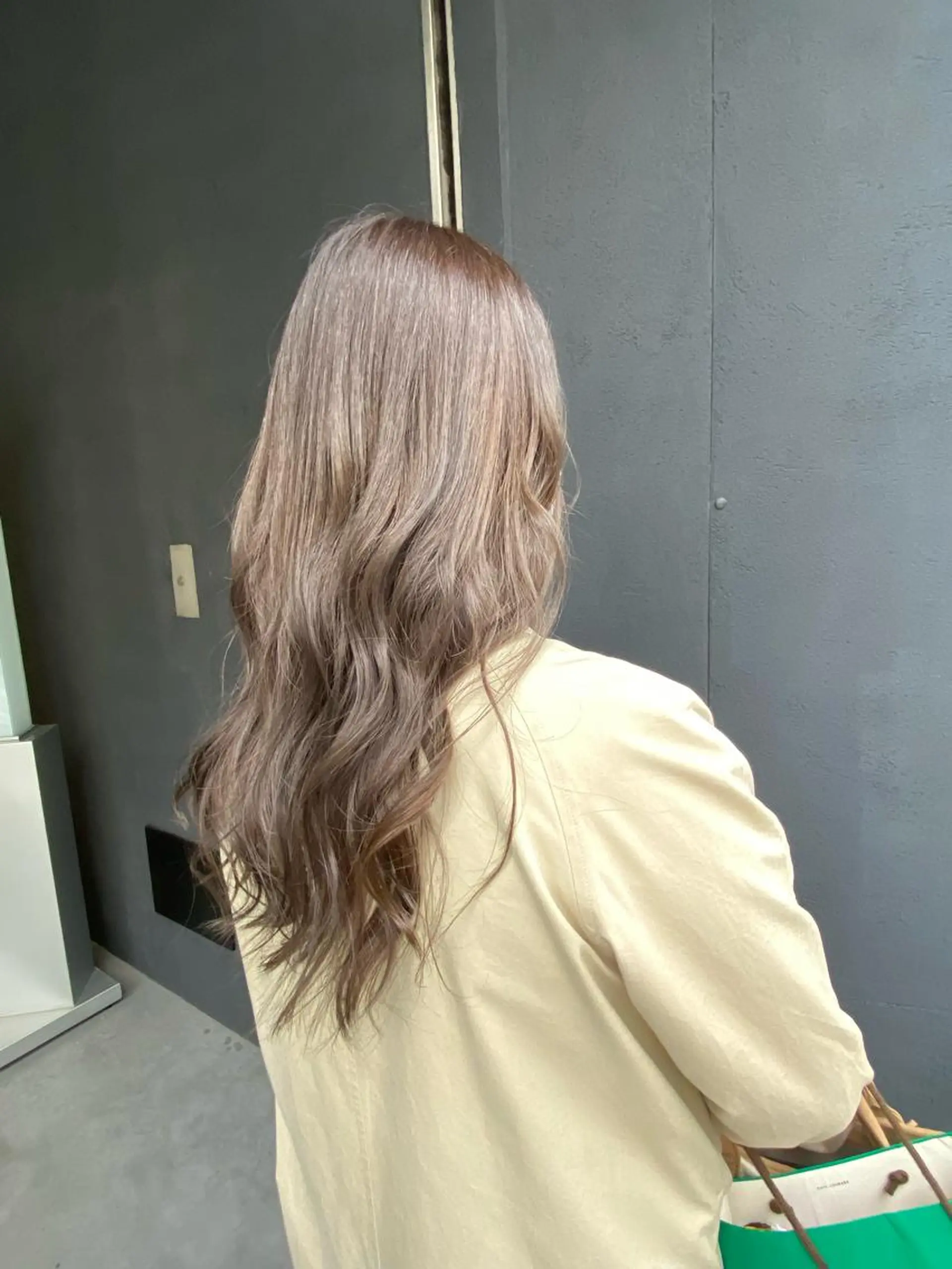 ロング カラー TRUCK トラックのヘアスタイル