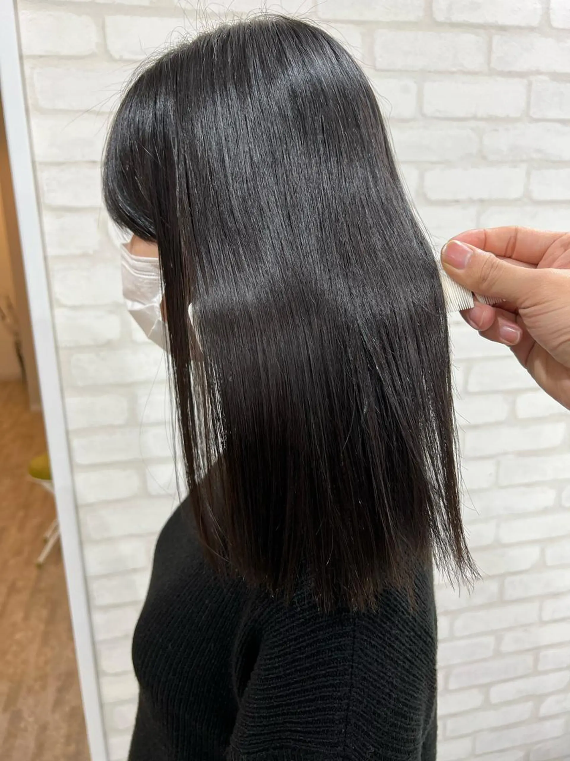ロング 髪質改善 貸切サロンのヘアスタイル