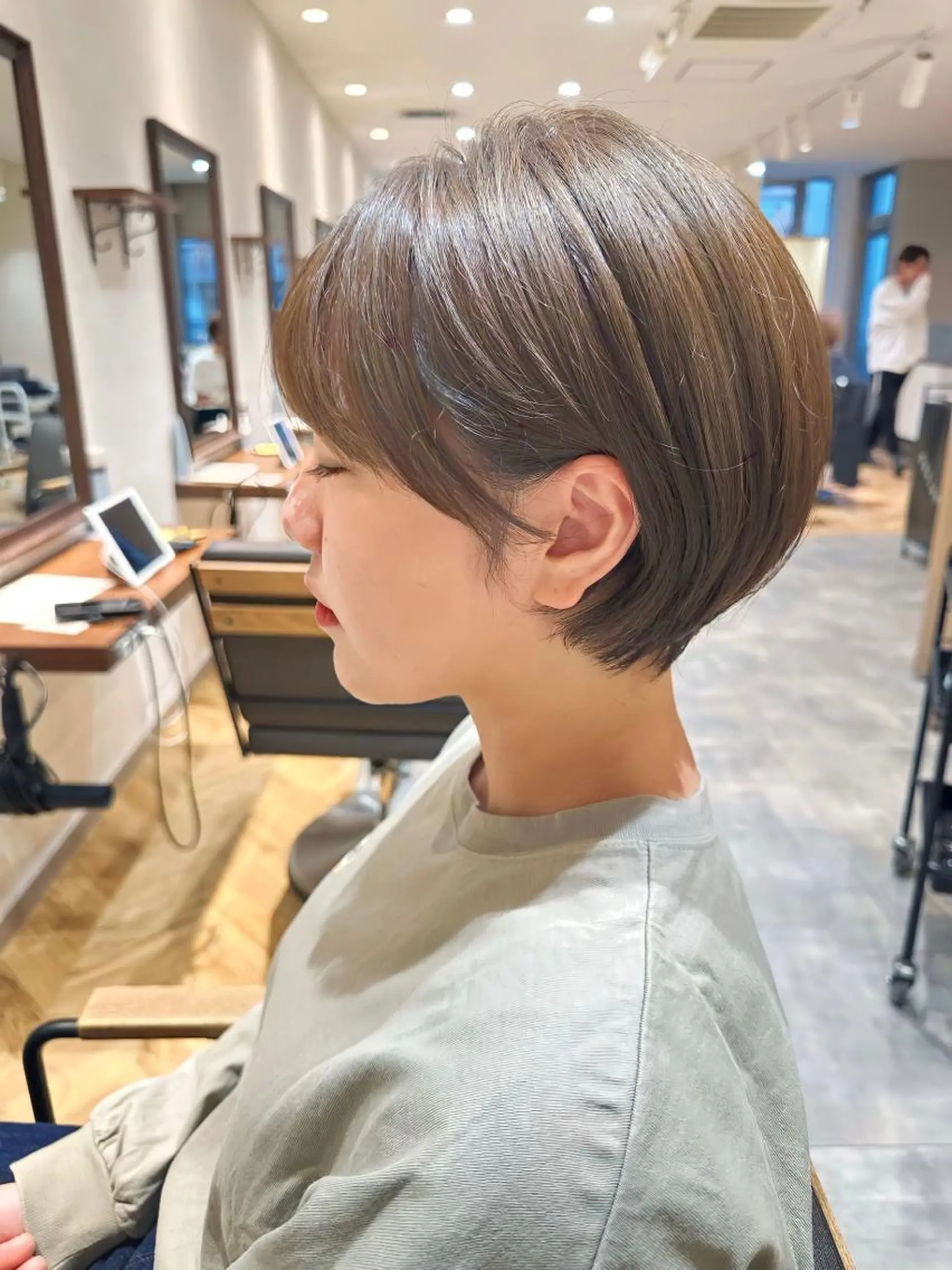 ショート カット ヘアカラー トリートメント かえ🩶韓国ボブ🎀 透明感カラー🥣のヘアスタイル
