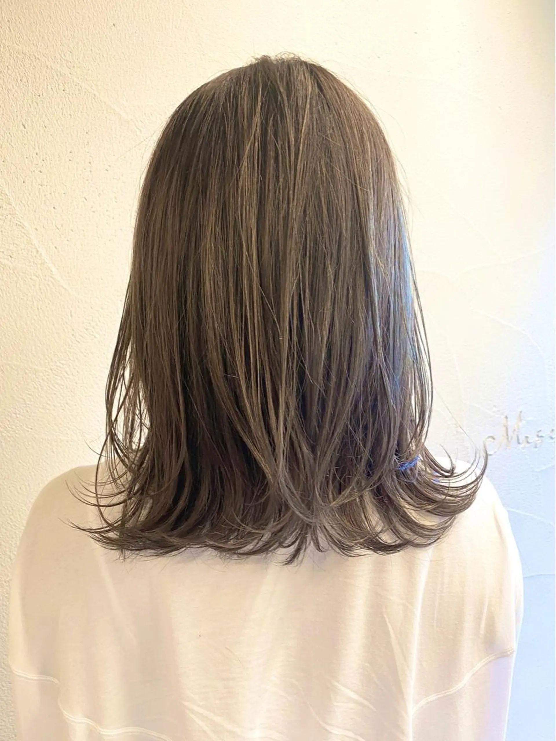 ミディアム カラー ダブルカラー グレージュ ハイライトカラー ハイトーンカラー ハイライト カット ヘアカラー トリートメント Masena所属・Director 🌈中川慎之介のヘアスタイル