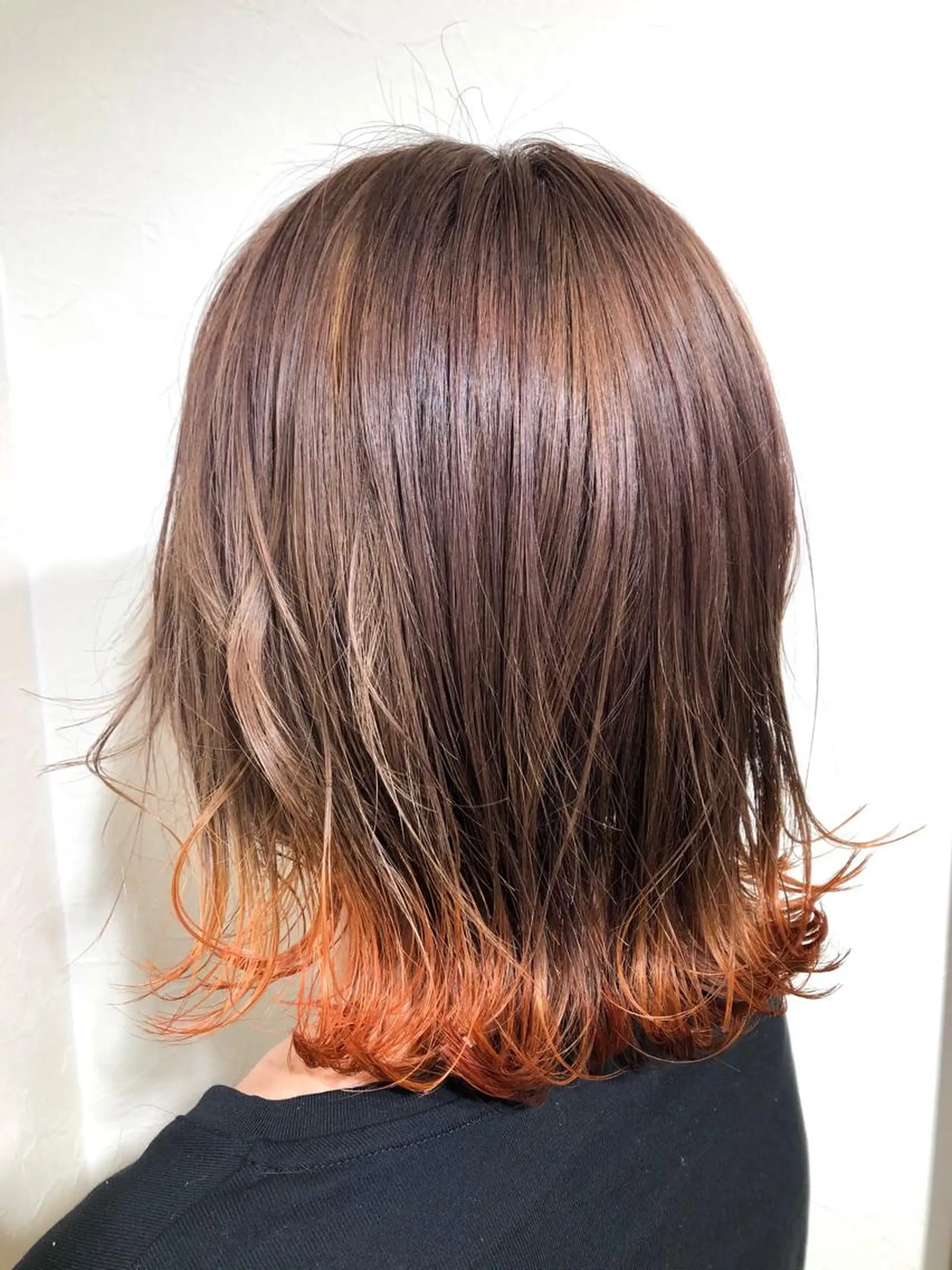 ミディアム カラー オレンジ カット ヘアカラー トリートメント 浦山 和之のヘアスタイル
