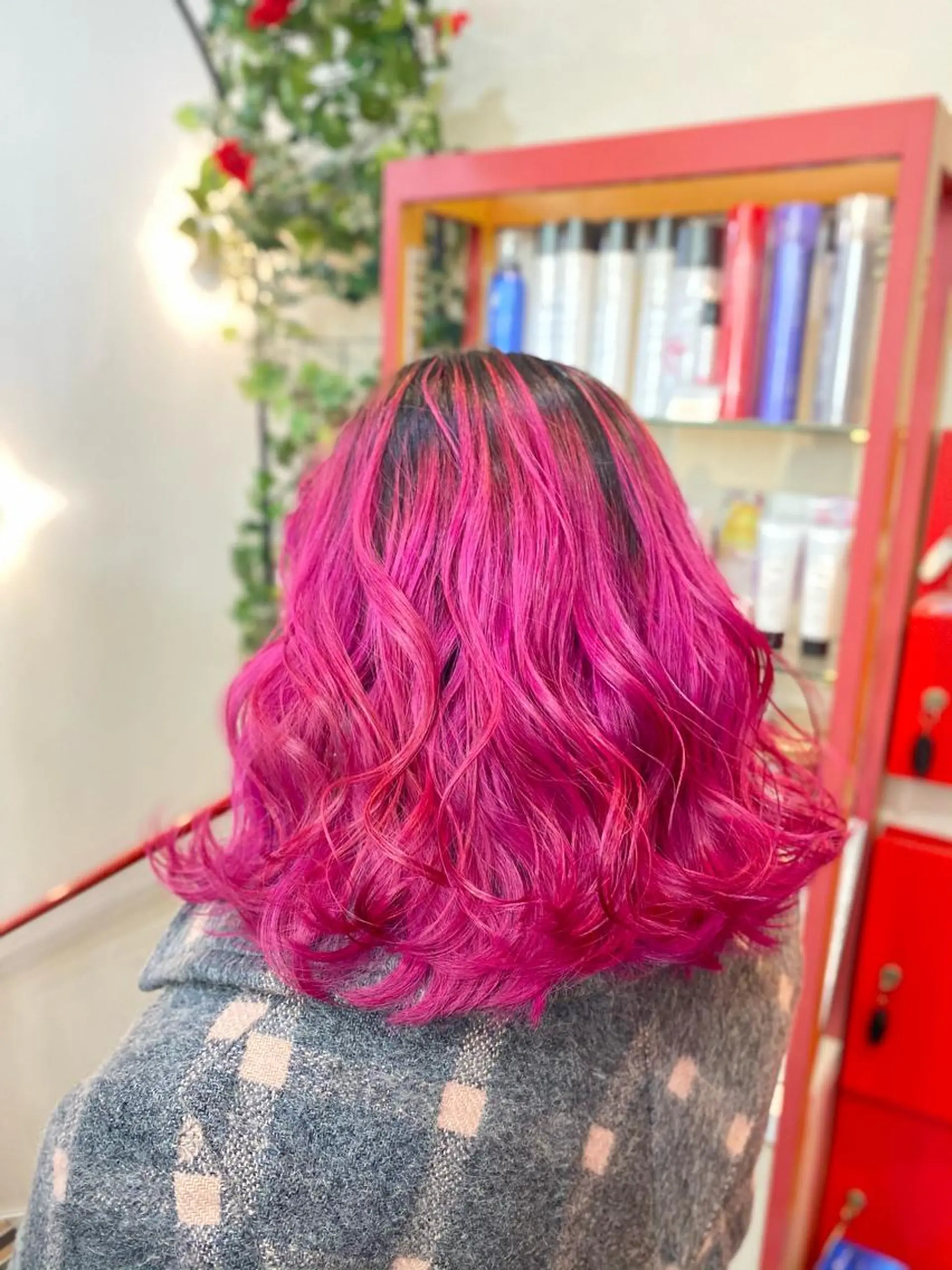 ミディアム ゆぴ☾‪/推しカラー /ハイトーンのヘアスタイル