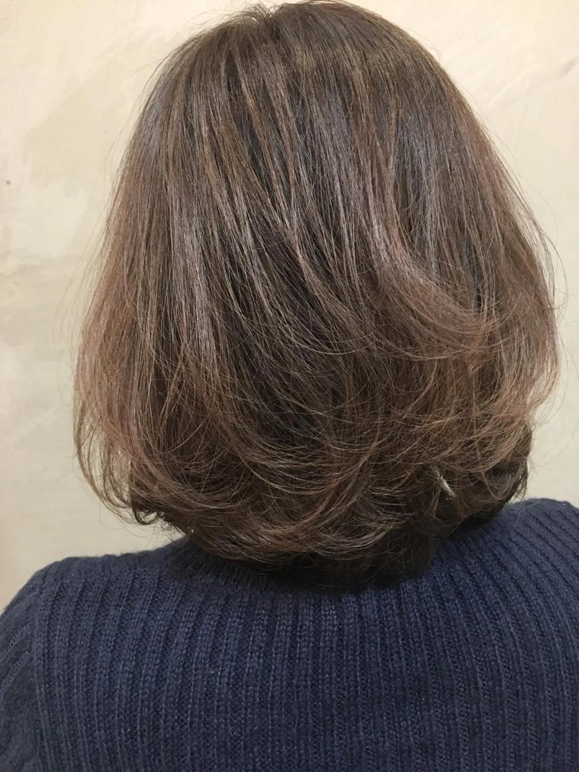 ミディアム カラー 🩷🍭中津・梅田 エリア🍬💜のヘアスタイル