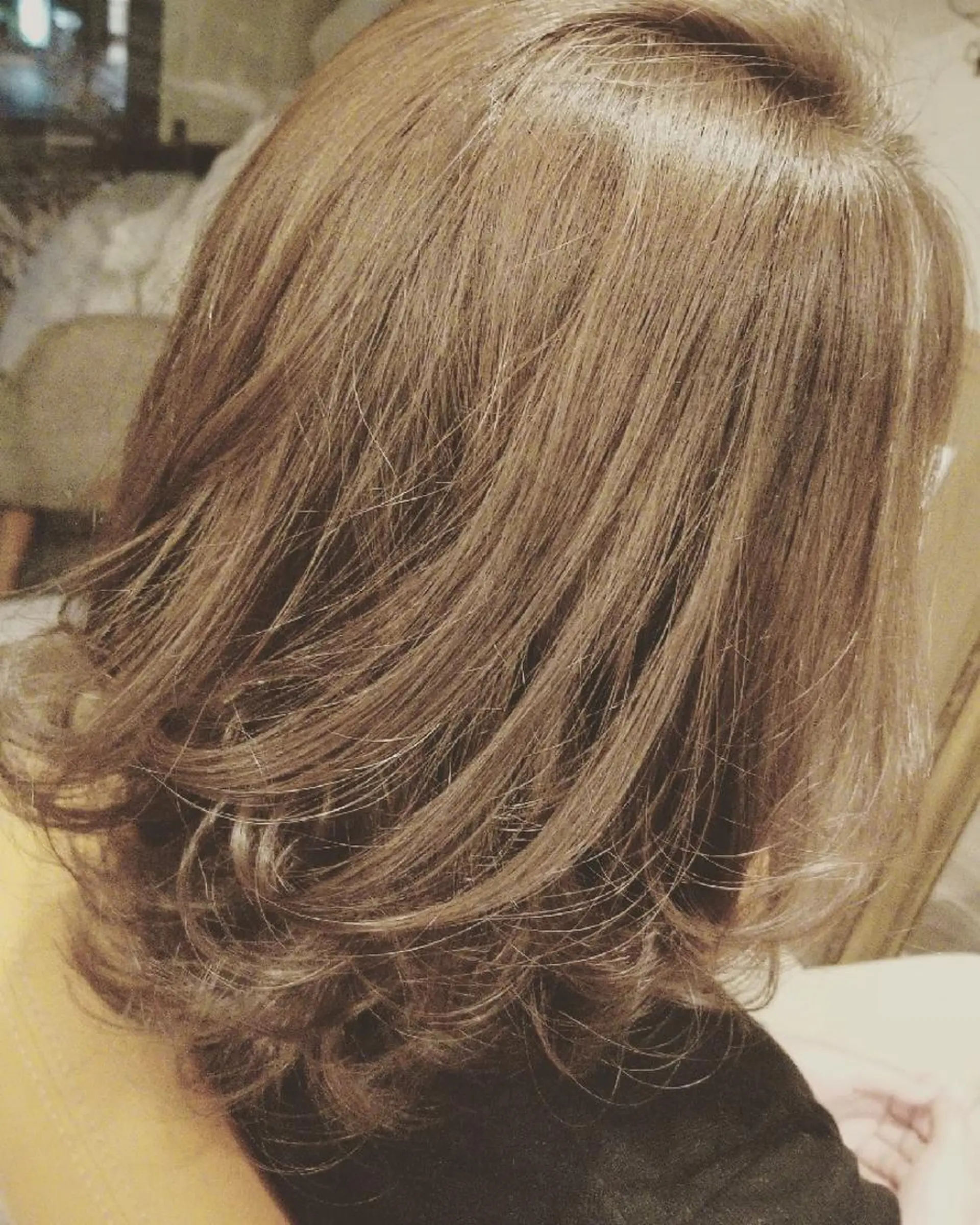 ミディアム カラー アディクシーカラー バレイヤージュ イルミナカラー 外国人風カラー レイヤーカット spa hair  ark 富井直美のヘアスタイル