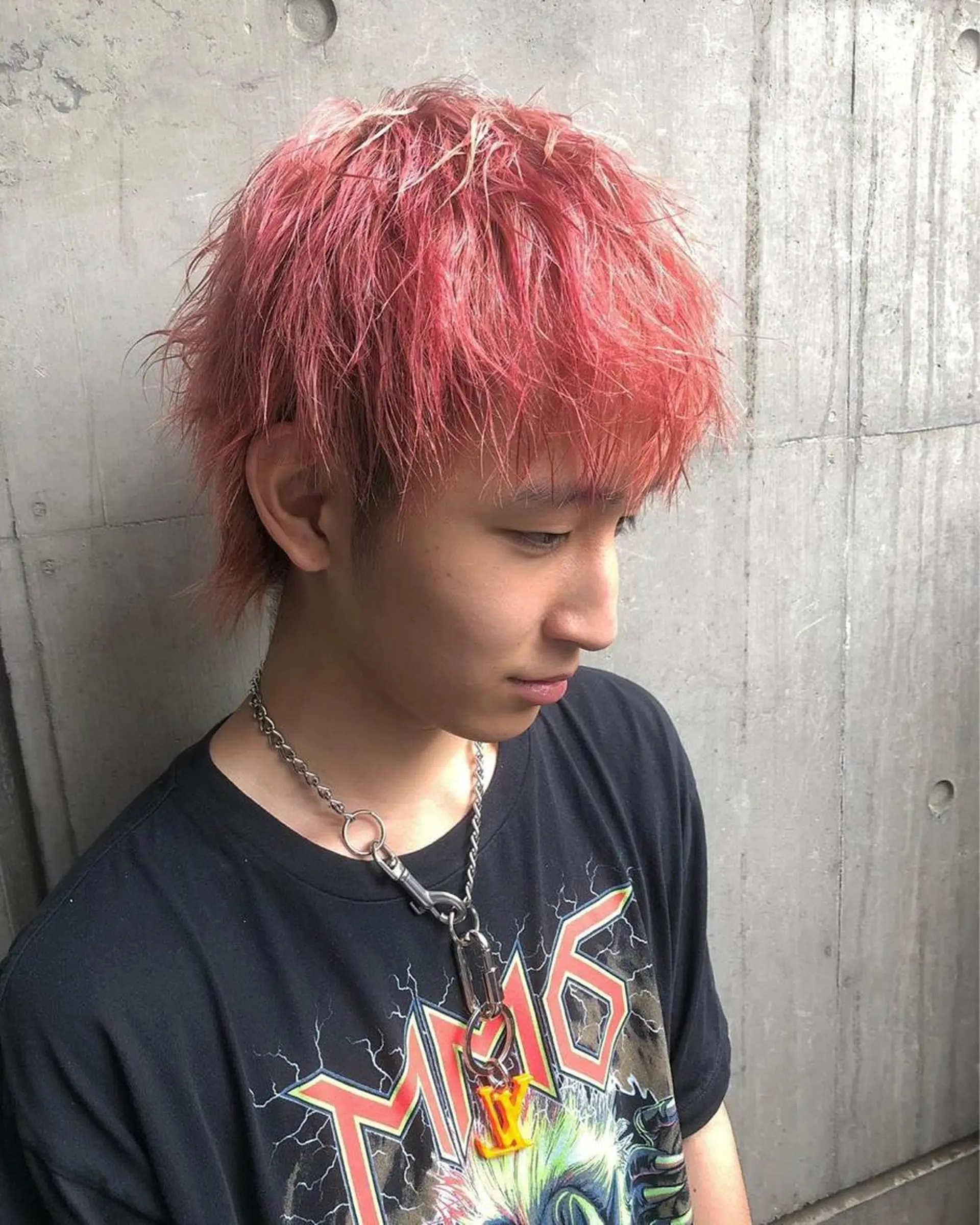 カラー メンズ メンズハイトーン ハイトーンカラー メンズ指名no'1 佐藤　亘のヘアスタイル
