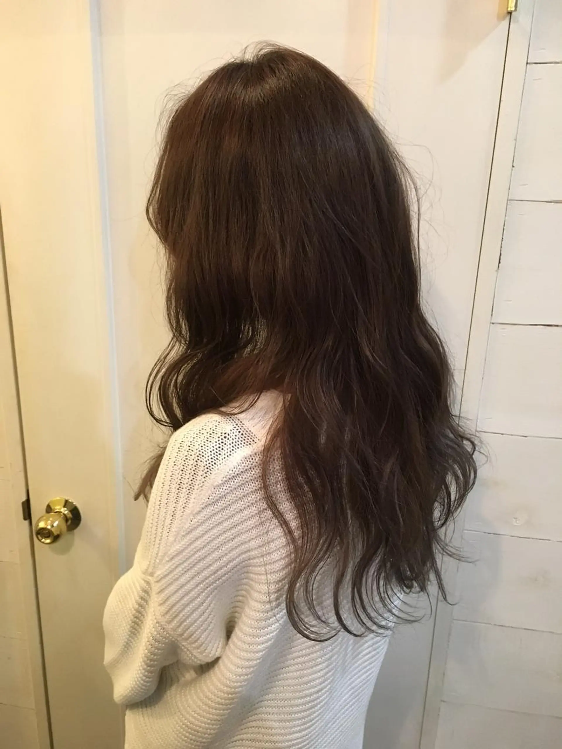 ロング ヘアカラー トリートメント ヘッドスパ THE AWESUM（オーサム）所属・KURUMI SHIMAのヘアスタイル