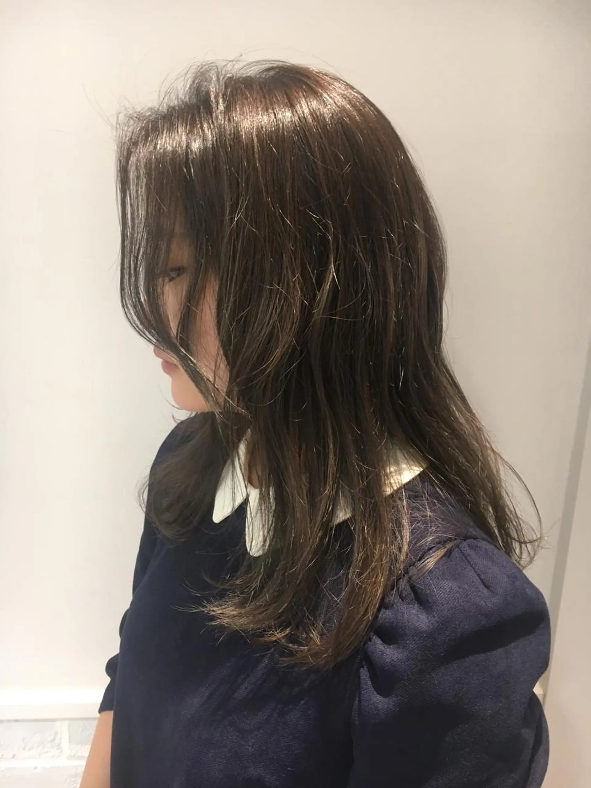 カラー ブルーカラー ブルーグレー ブルーグレージュ グレージュ カット ヘアカラー 江原 彩華のヘアスタイル