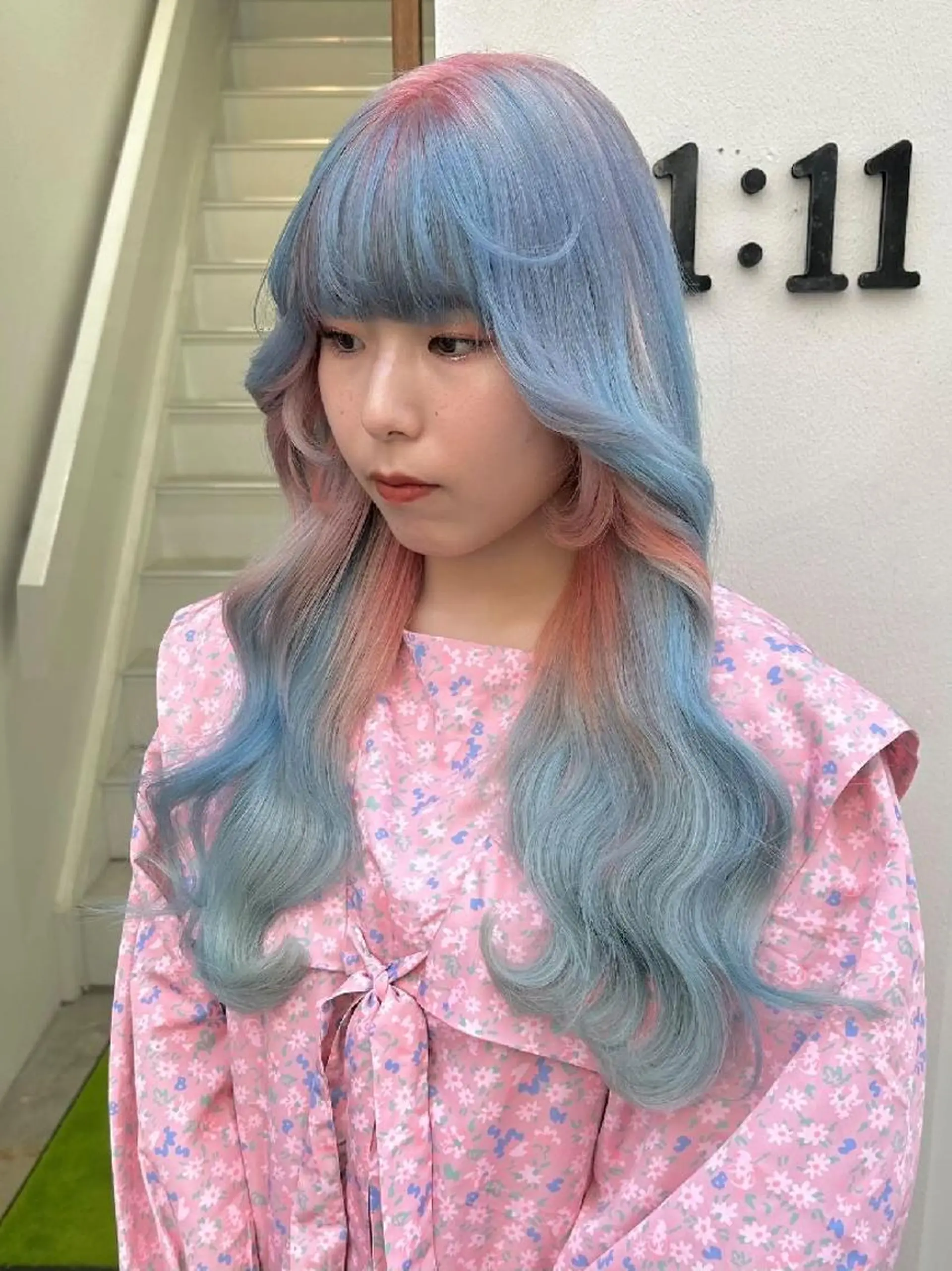 ロング カラー デザインカラー ORIKA 美容室のヘアスタイル