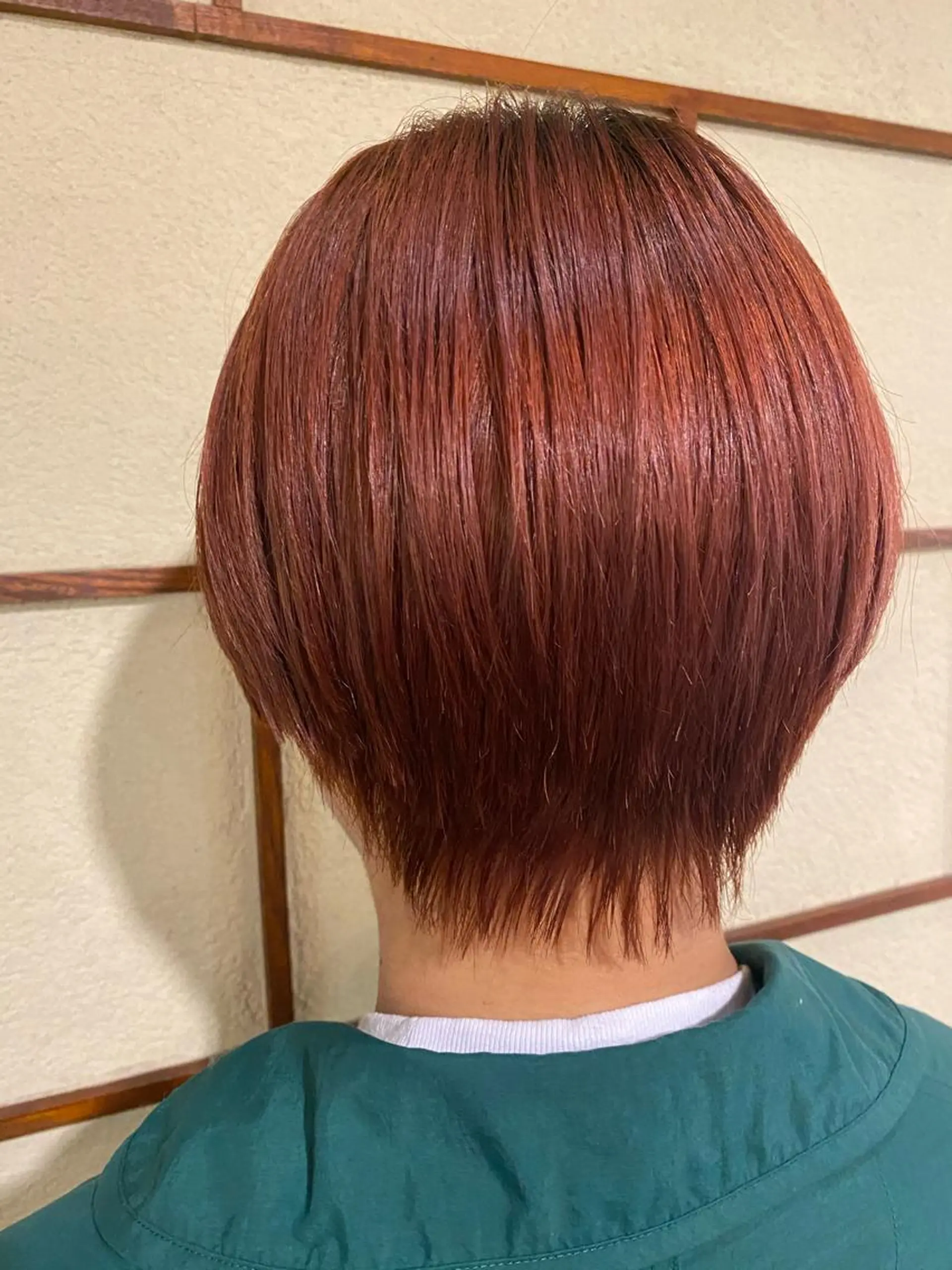 ショート 白井 雅美のヘアスタイル