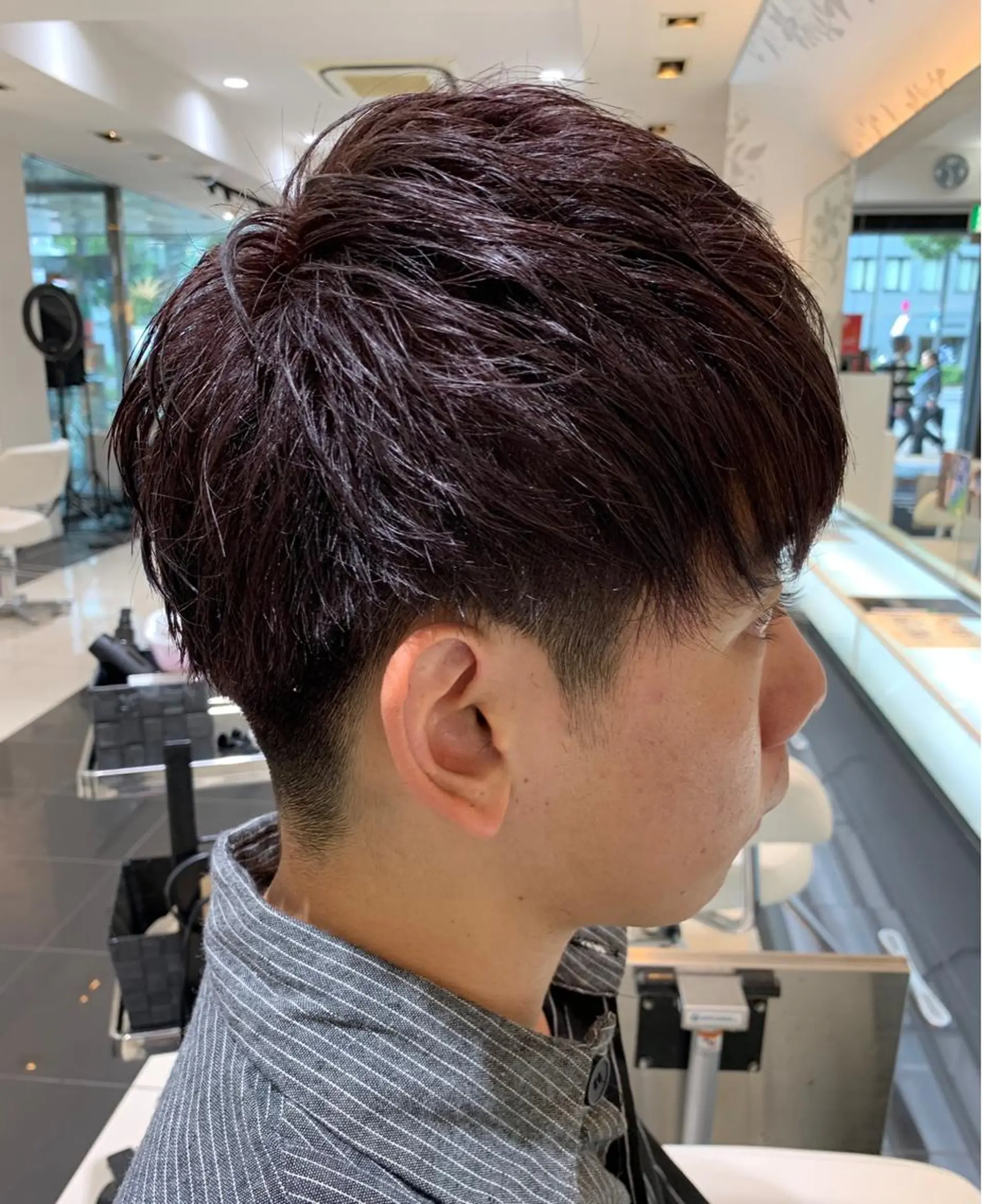 ショート カラー メンズ メンズブリーチ ブリーチ ブリーチなしカラー バイオレットカラー 赤み消しカラー /透明感カラー 上長のヘアスタイル