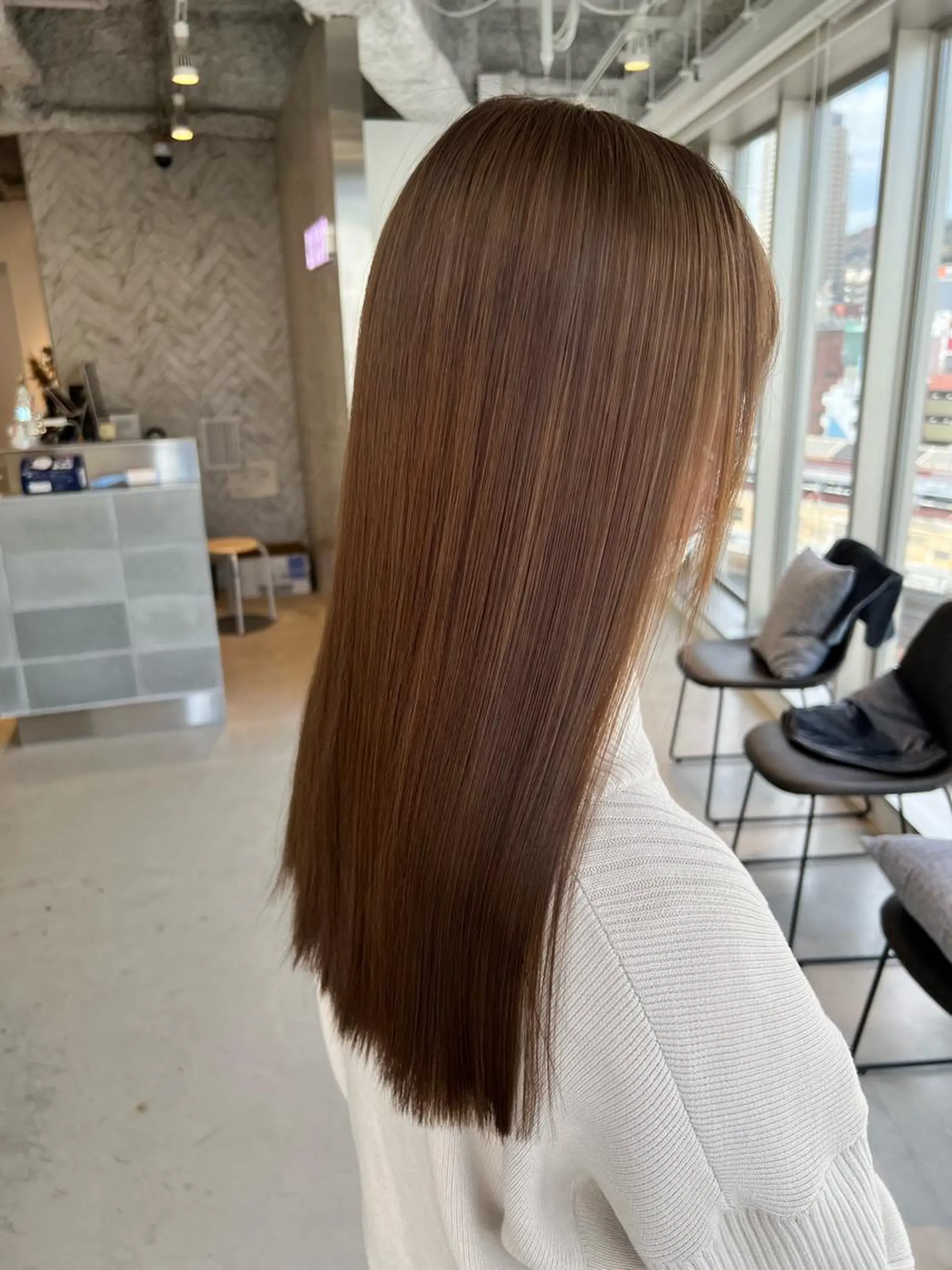 ロング セピアベージュ 髪質改善 DAYS 2nd 久木山湧也のヘアスタイル