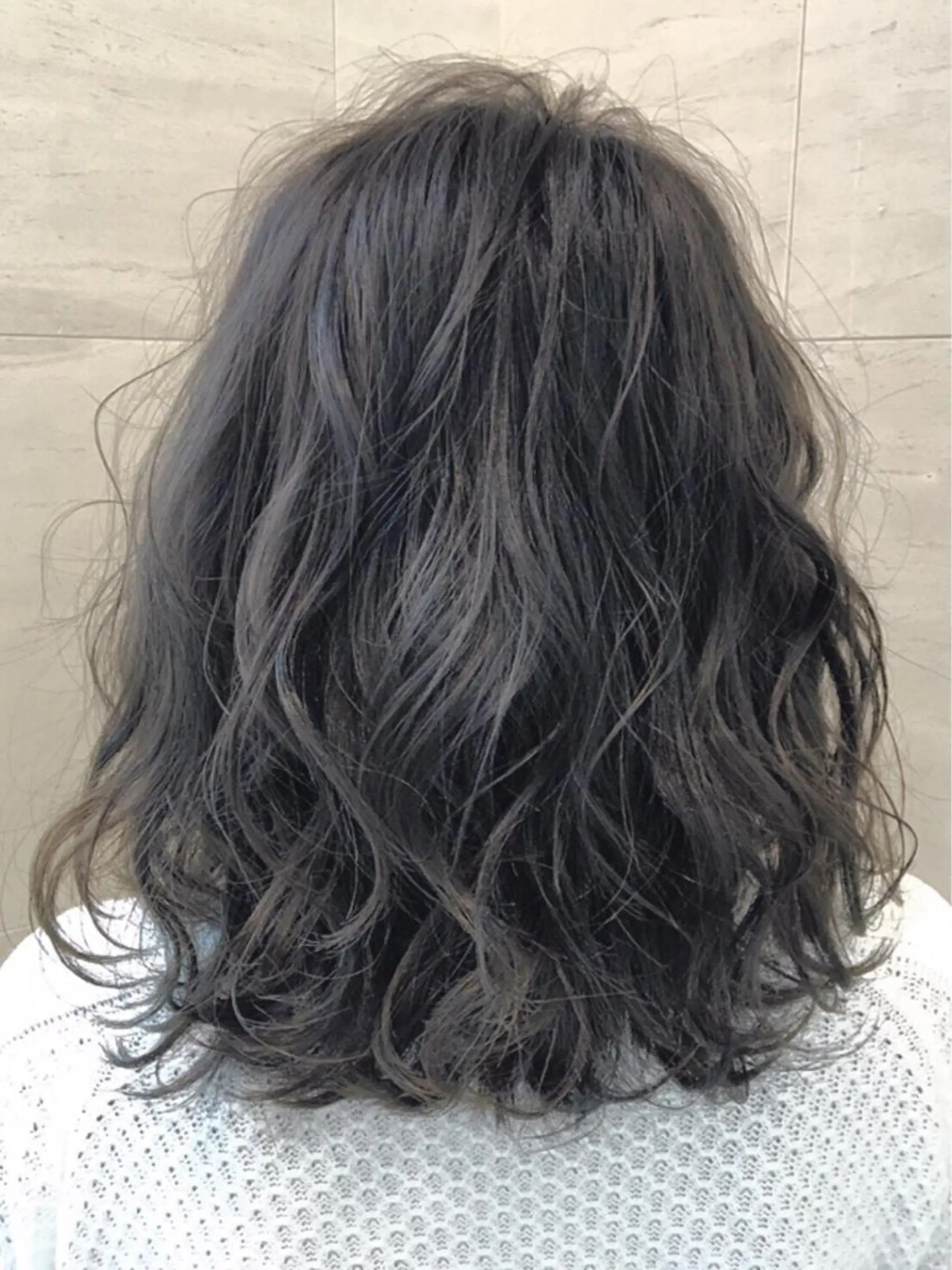 ミディアム VOICE hair所属・レイヤーカット 川田くるみのヘアスタイル