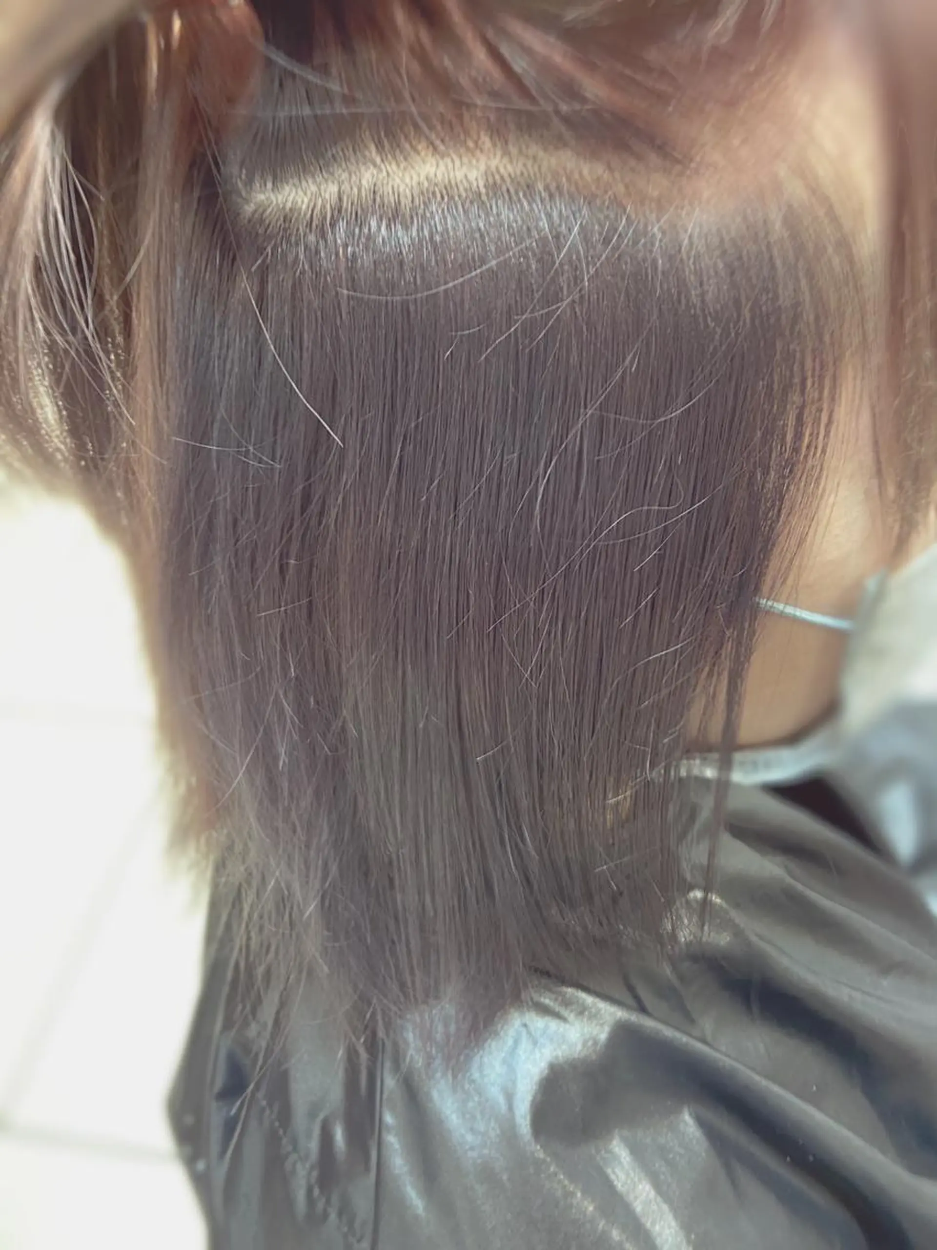 ショート カラー インナーカラー シルバー 髪質改善縮毛矯正 💖店長 伊藤大輝のヘアスタイル