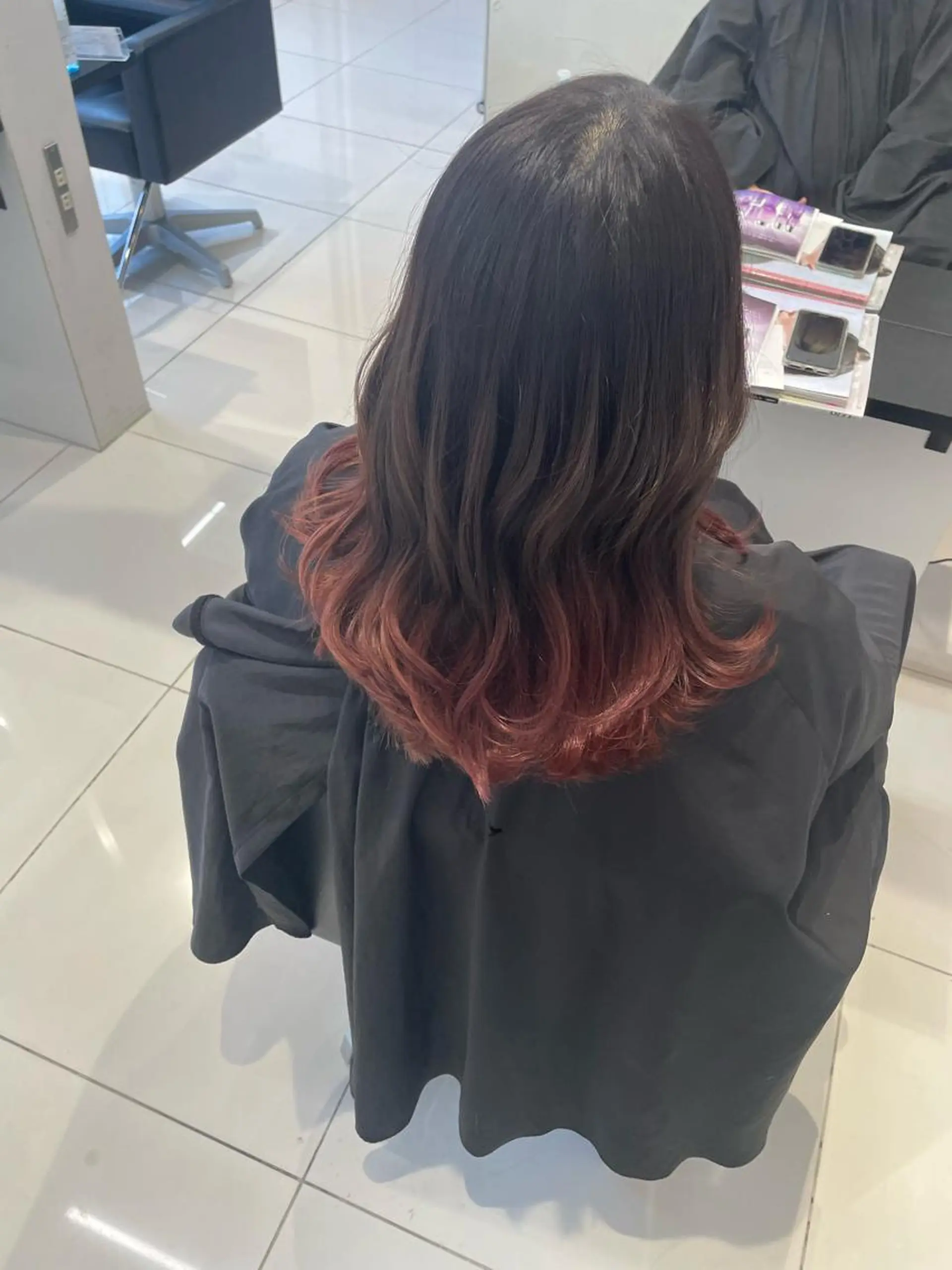 ミディアム カラー ブリーチ グラデーションカラー ✨無料！カット モデル募集✨夕貴のヘアスタイル
