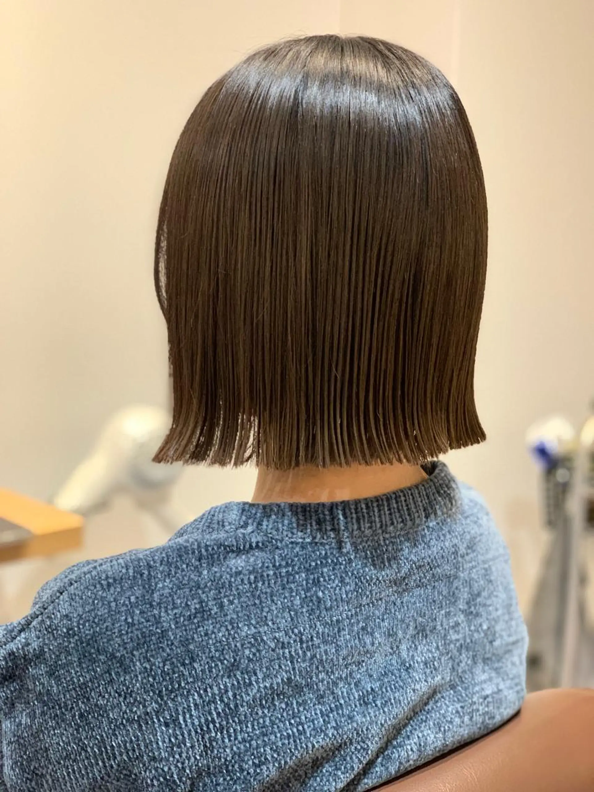 ミディアム カット MIA スタイリストのヘアスタイル