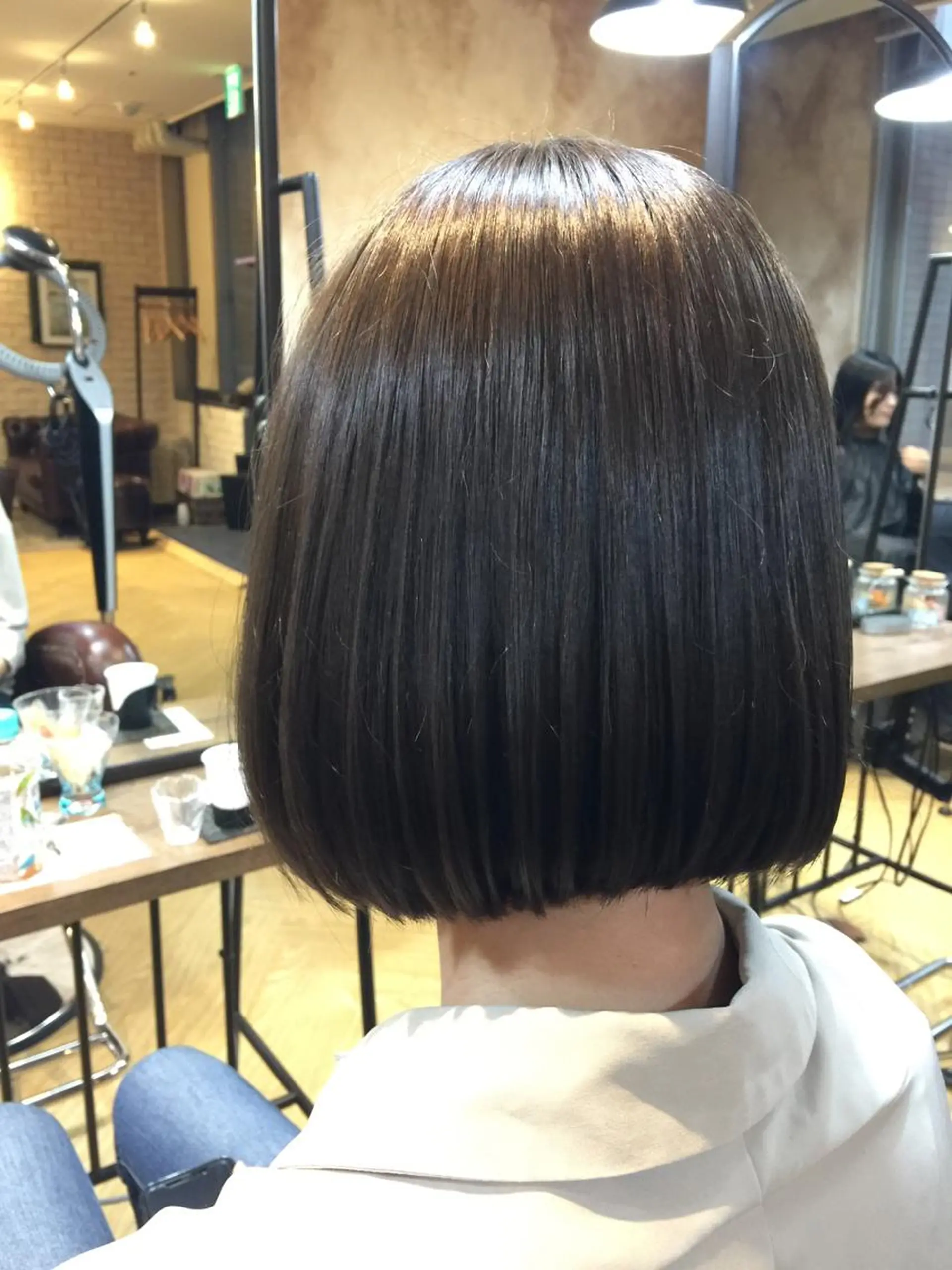 ショート ボブ siki. 石渡のヘアスタイル