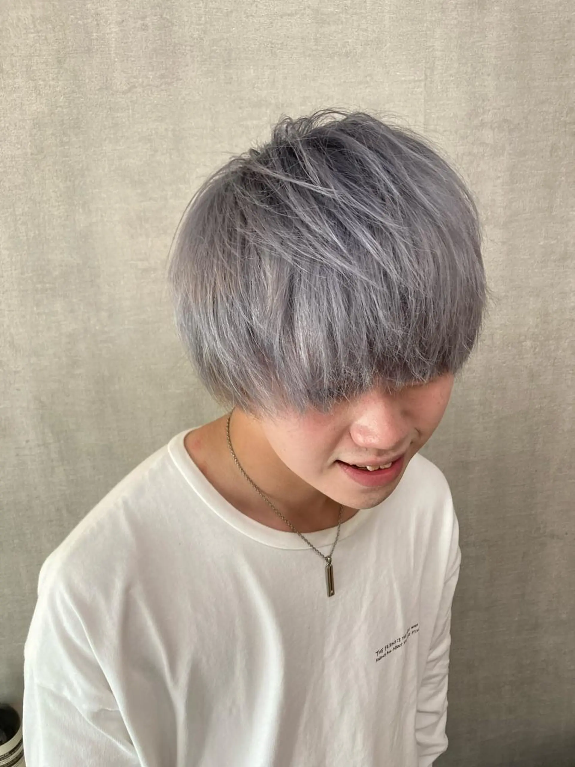 ショート メンズ メンズブリーチ メンズハイトーン ヘアカラー AUTHENTIC private mens hair salon所属・完全個室マンツーマン メンズサロン草野貴樹のヘアスタイル