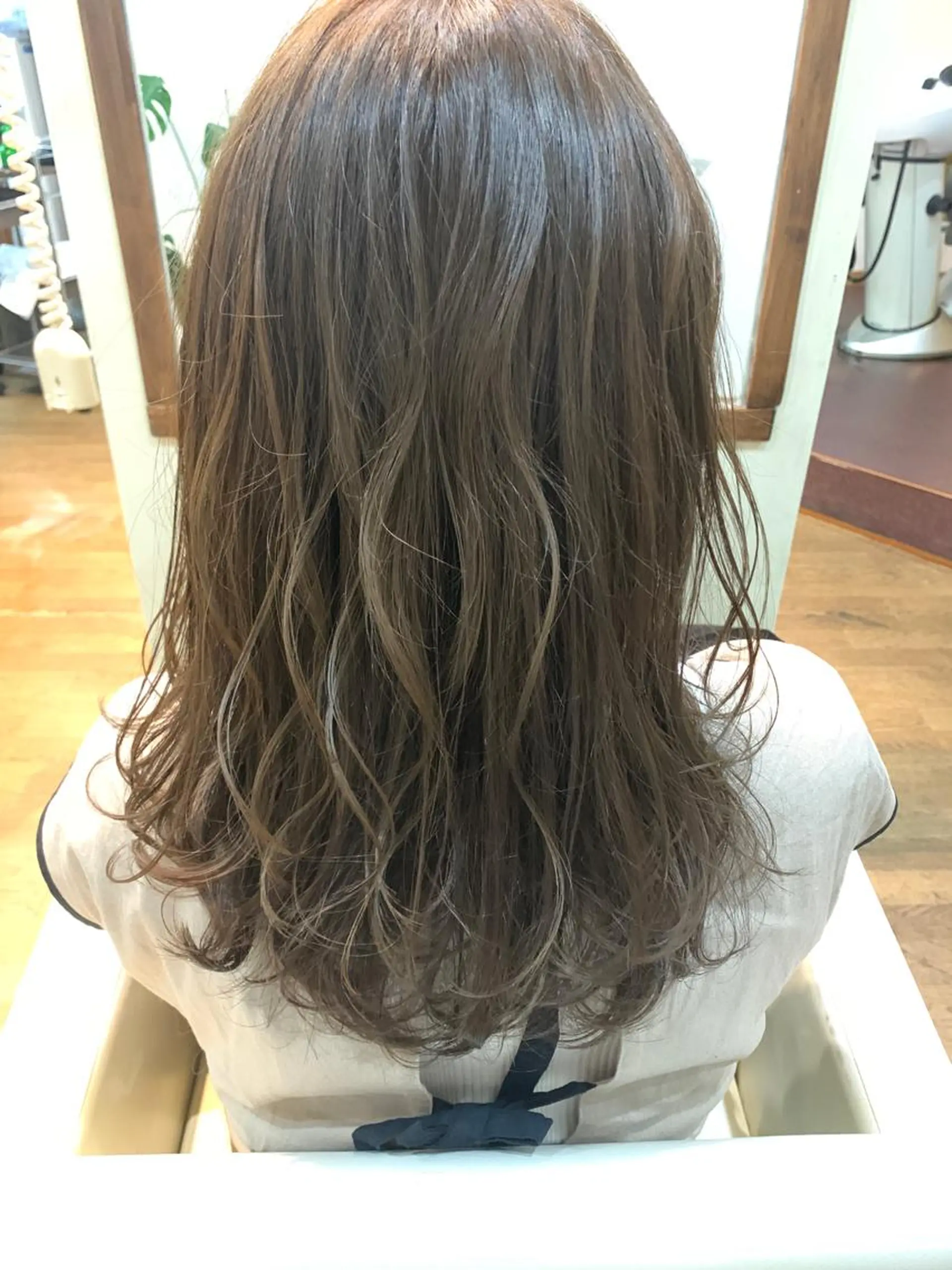 セミロング カラー ヘアカラー 清光 泰之のヘアスタイル