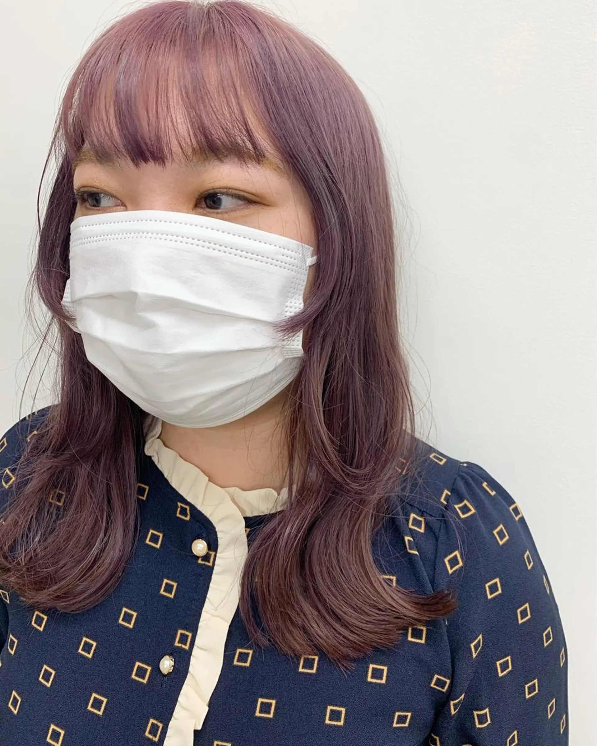 セミロング Click所属・クニモトハルナ ボブ/柔らかカラーのヘアスタイル