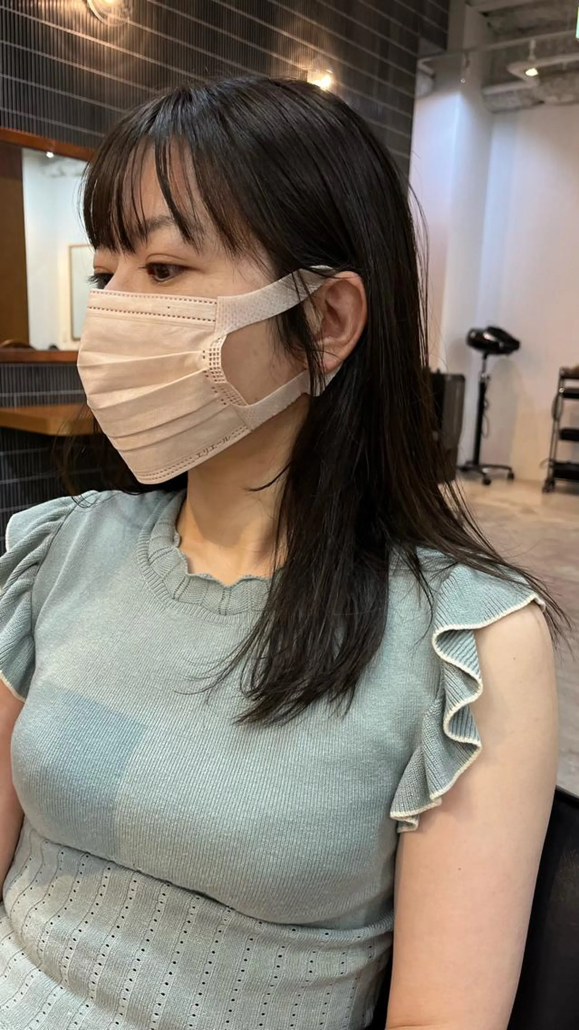 ミディアム KOCHAB 中村穂風のヘアスタイル