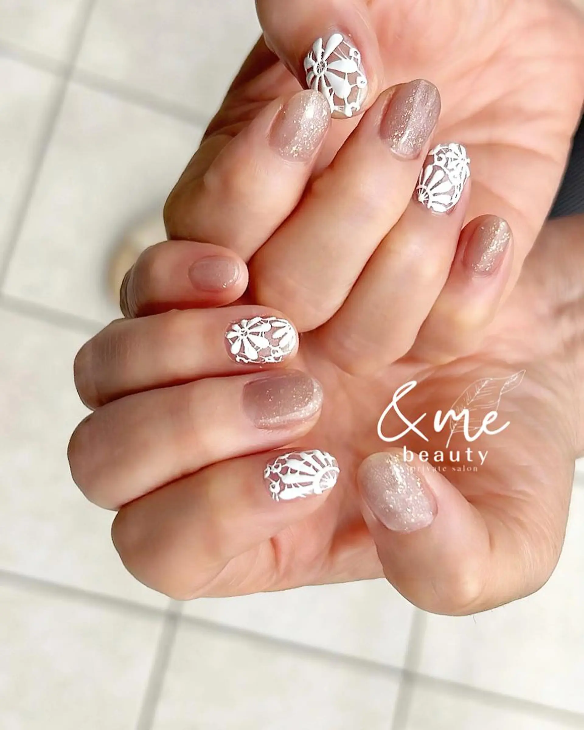 ネイル アートネイル レース ホワイト &me beautyのネイルデザイン