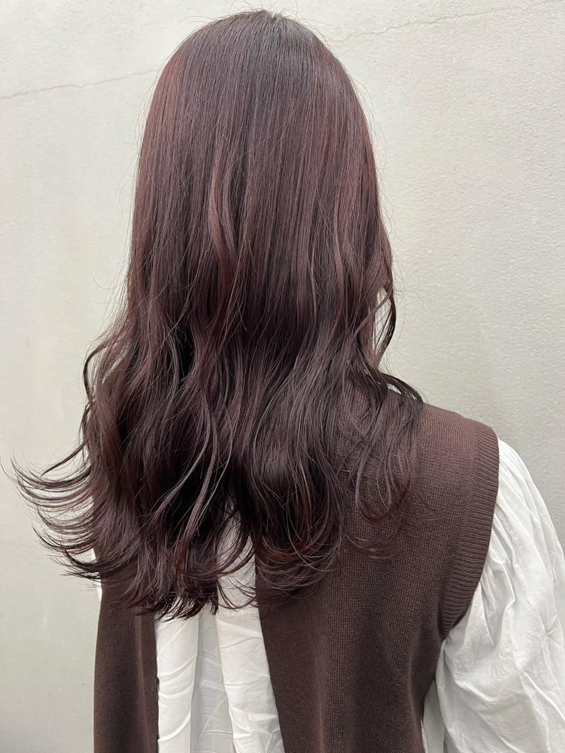 セミロング カット ヘアカラー トリートメント 亀田 泰生のヘアスタイル