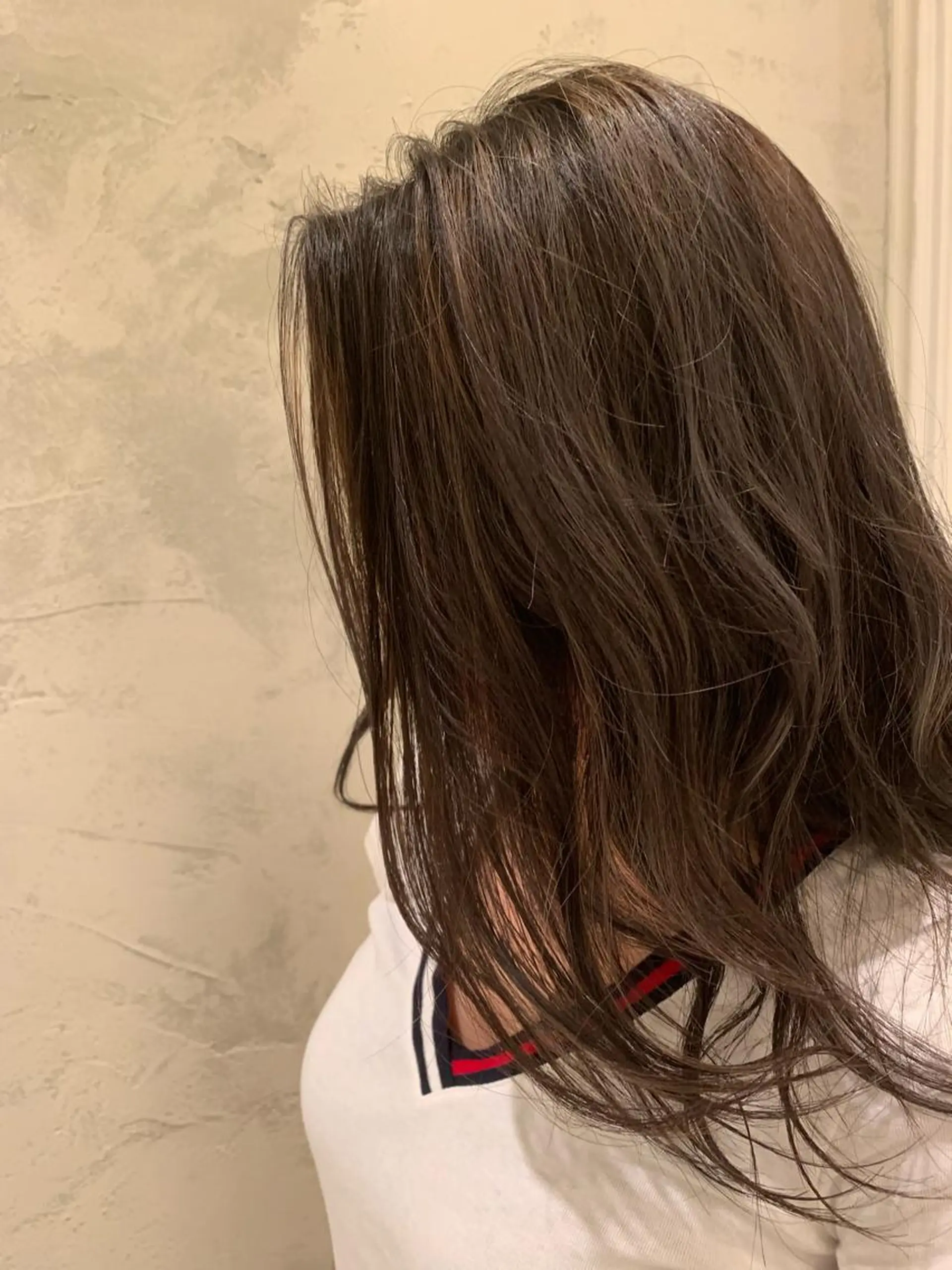 ロング ハイライト ハニーバイ コードのヘアスタイル