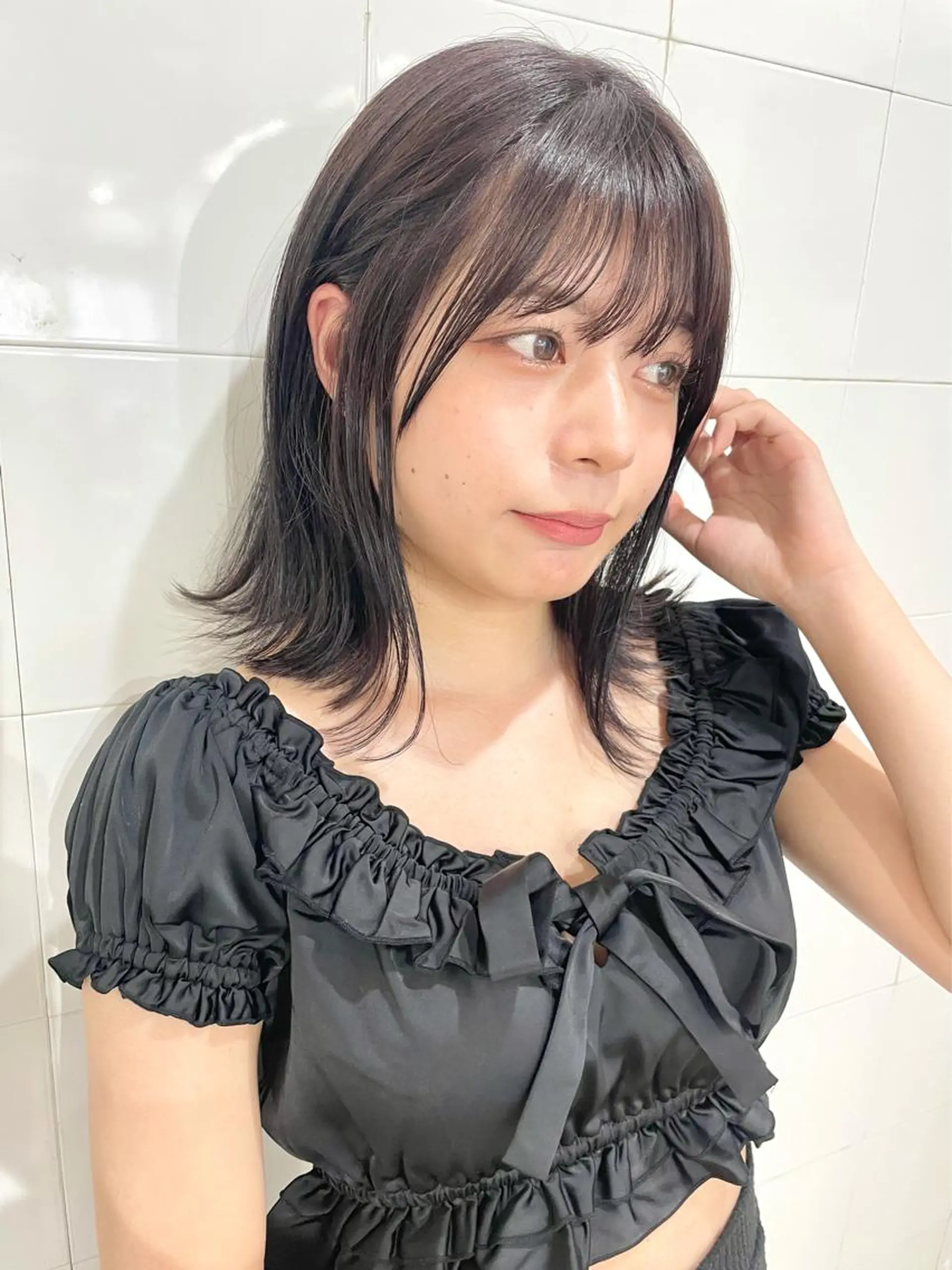 ミディアム カラー ヘアアレンジ カット ヘアカラー トリートメント ヘアセット ニュアンスハイトーン 🌙サイダサキのヘアスタイル