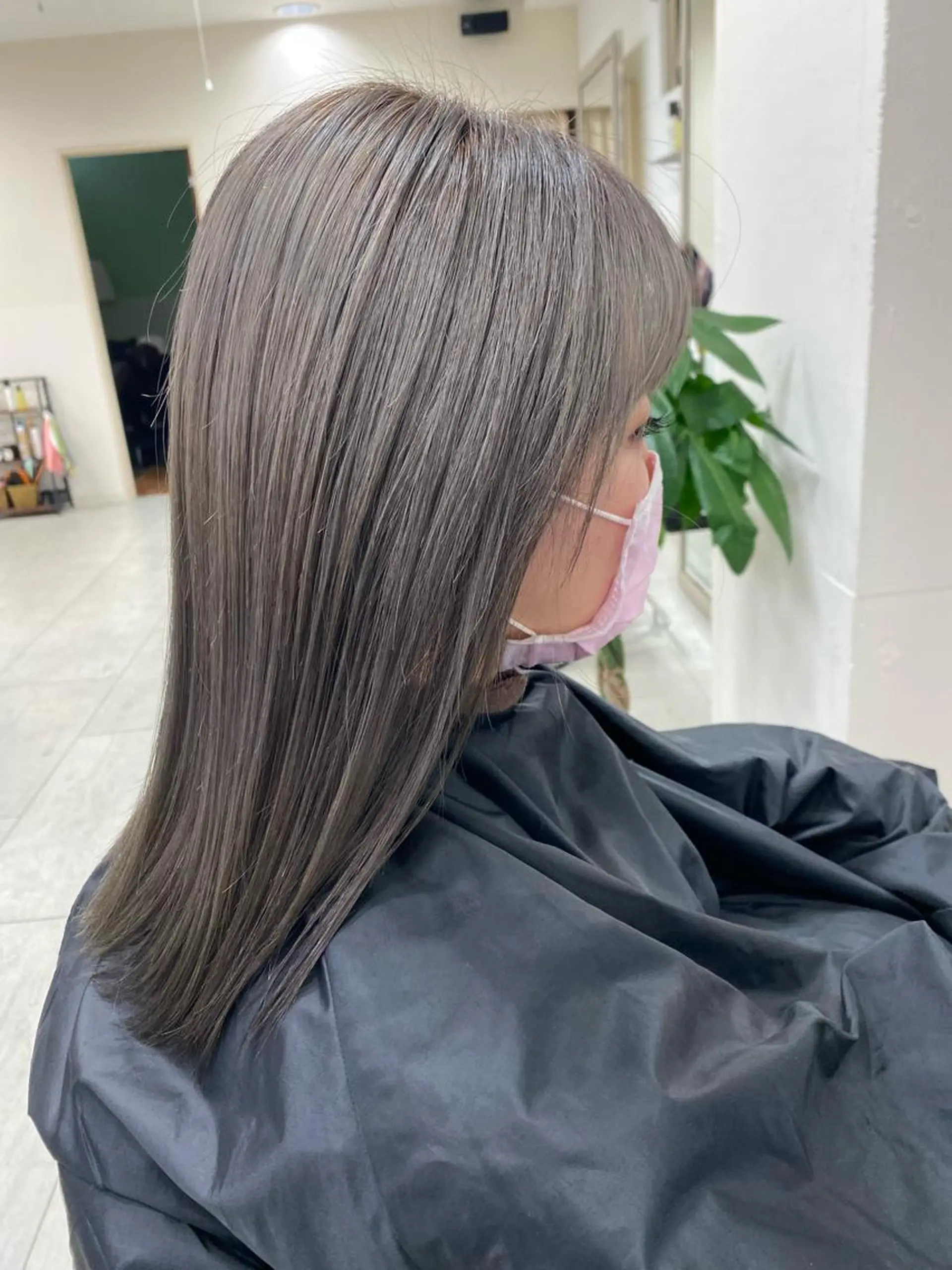 セミロング 月野涼風 /レイヤーカットのヘアスタイル